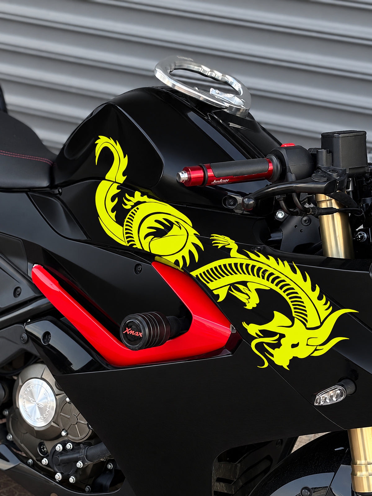 RKS SRK 125 için Kırmızı Renk Tam Uyumlu Ejder Sticker (Sağ Taraf)