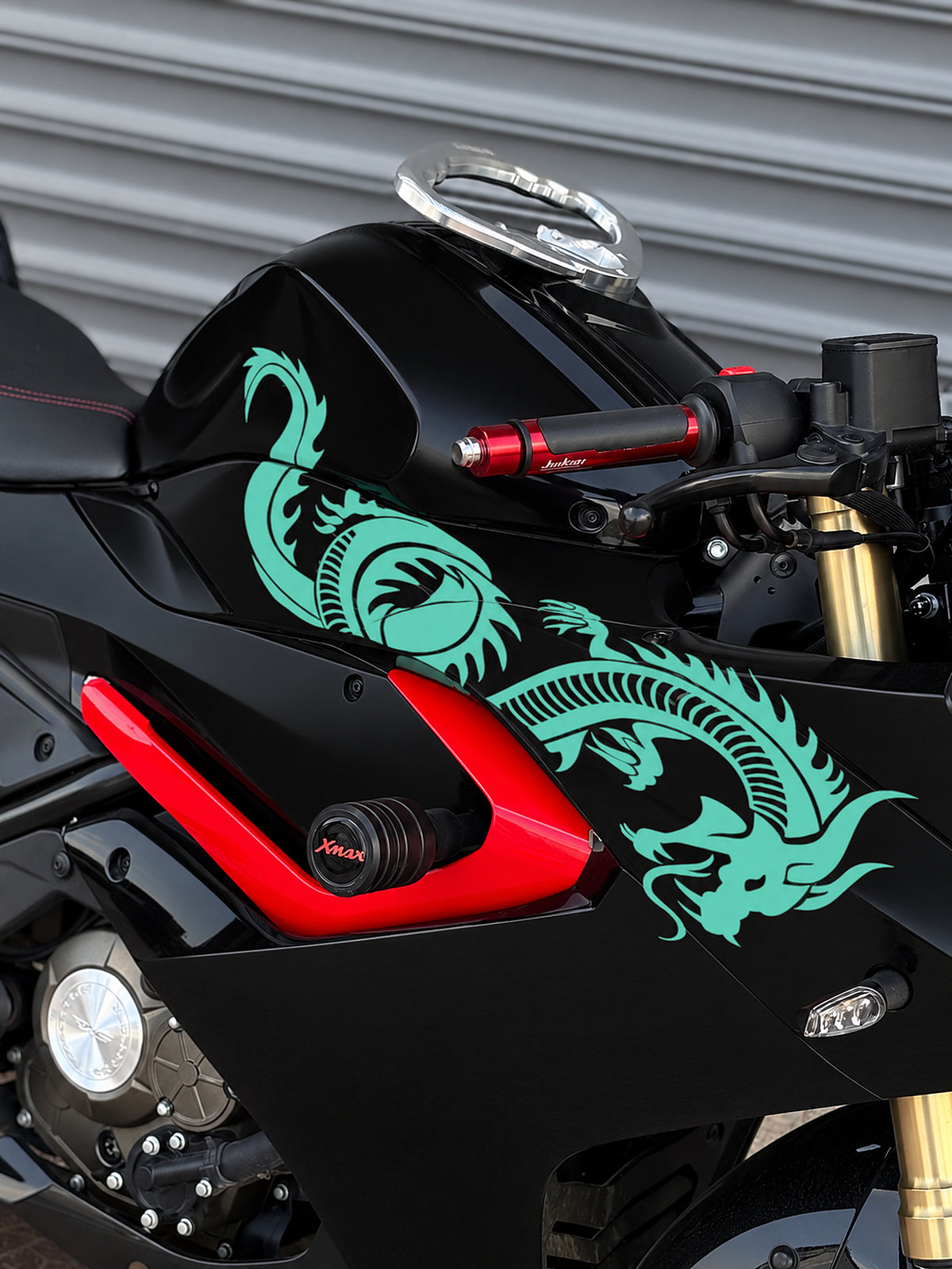RKS SRK 125 için Kırmızı Renk Tam Uyumlu Ejder Sticker (Sağ Taraf)
