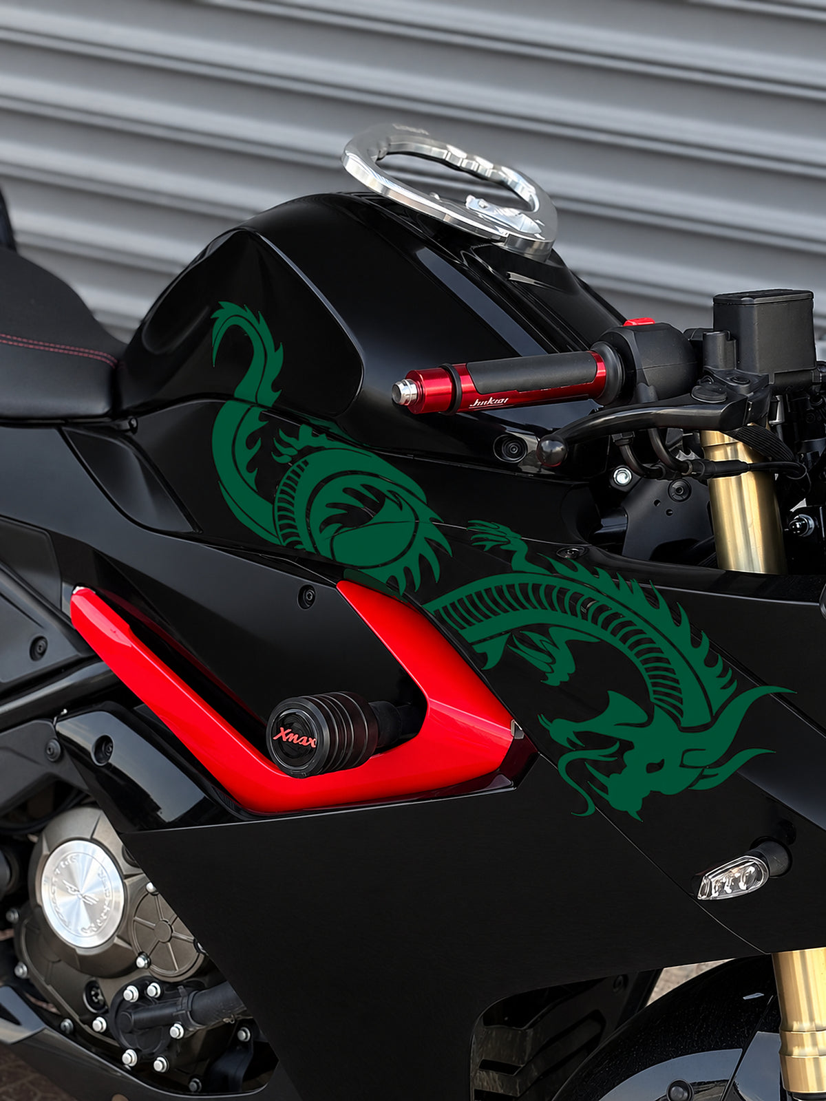 RKS SRK 125 için Kırmızı Renk Tam Uyumlu Ejder Sticker (Sağ Taraf)