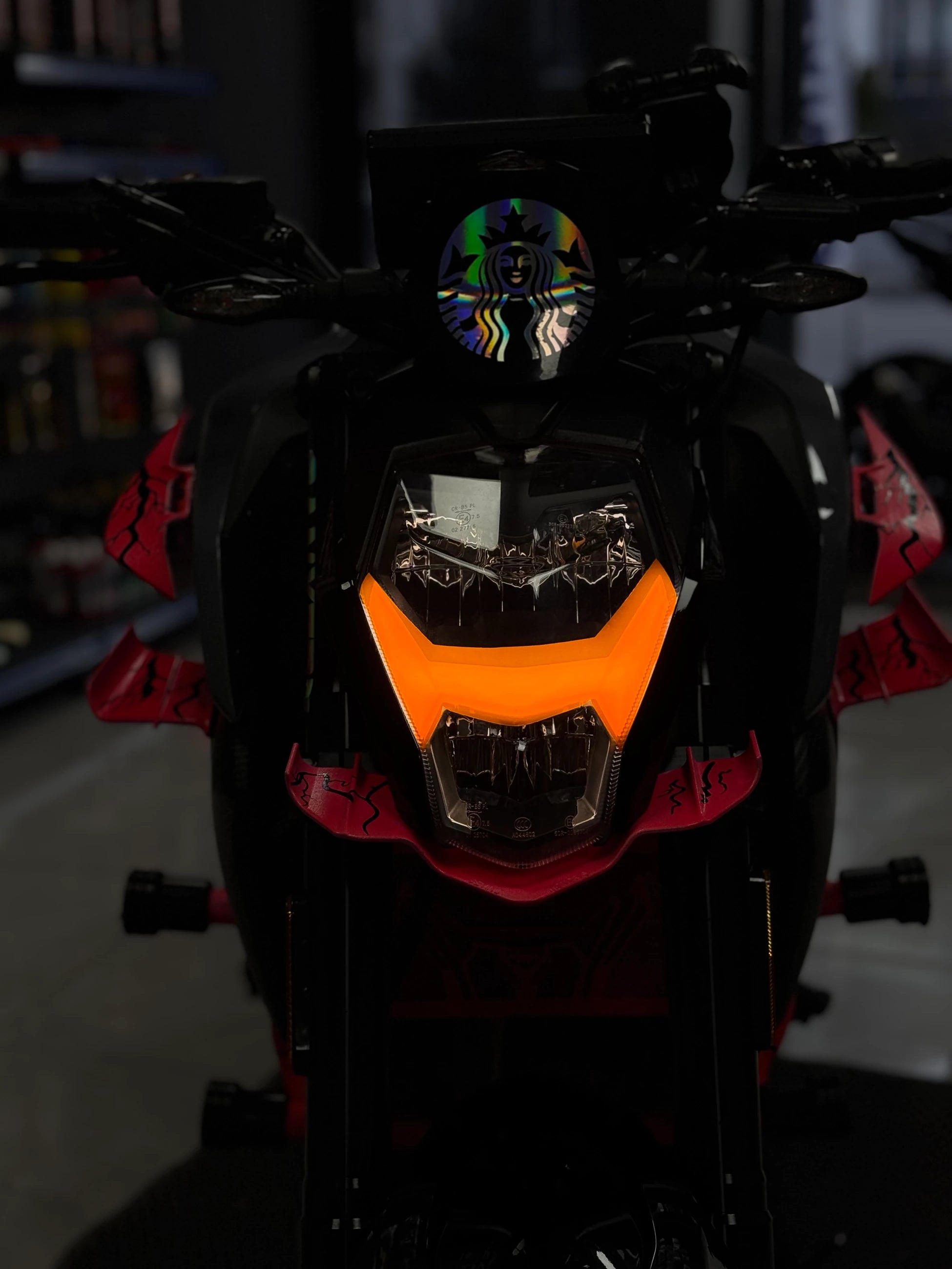 CFMOTO NK250 için Turuncu Renk Far Filmi Far Tasarım Sticker