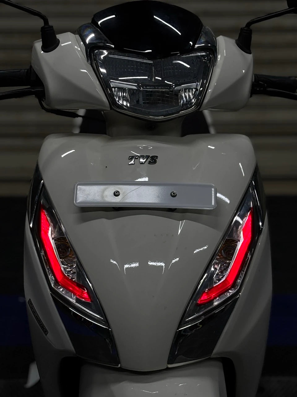 TVS Jupiter 125 için Renkli Far Filmi Far Tasarım Sticker Etiket