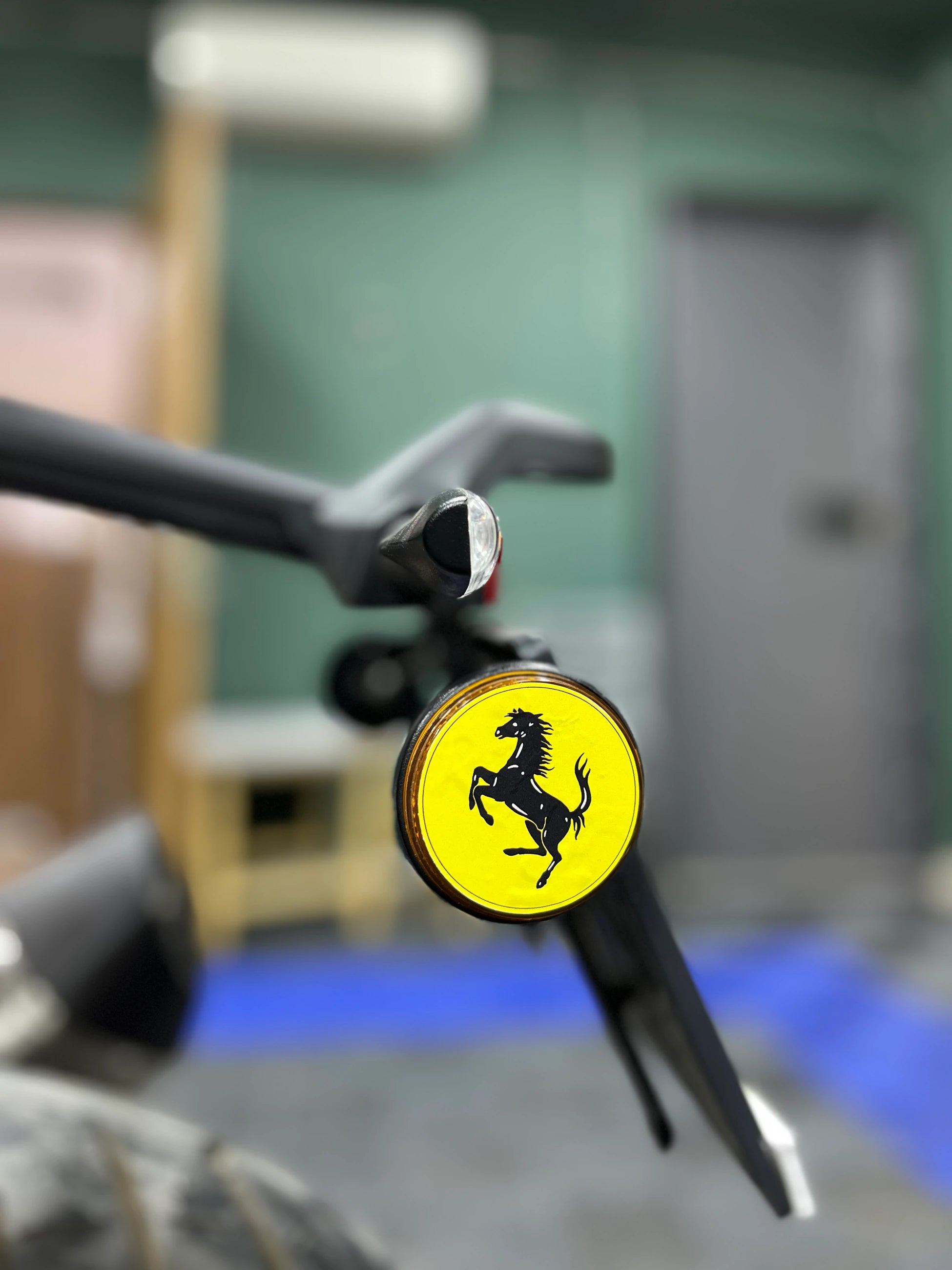 Motosiklet Kedigözü Reflektörü için Sarı At Yuvarlak Sticker (2 Adet)