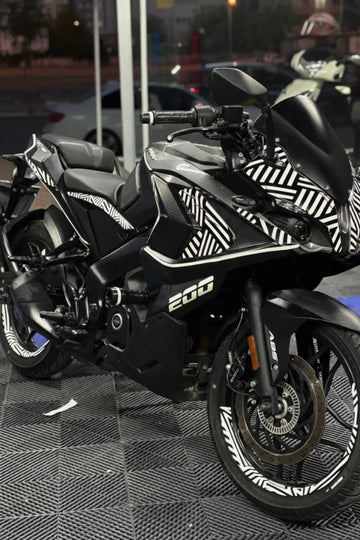 Bajaj Pulsar RS200 için İllusion Dizayn Full Tasarım Kaplama Sticker Seti