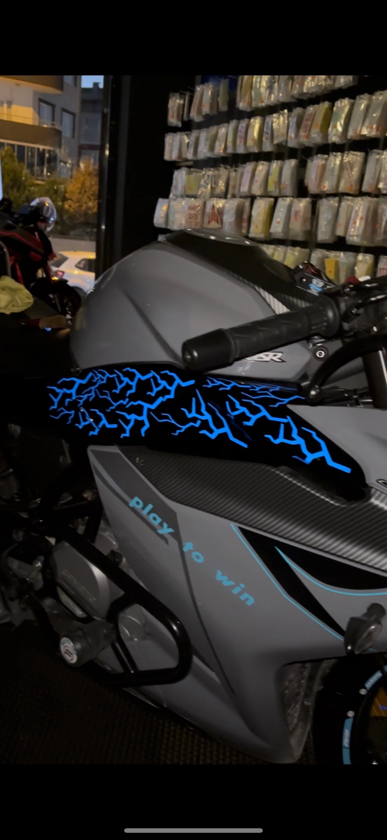 Motor ve Kask için Reflektörlü Mavi Şimşek Sticker Seti (16 Adet Yıldırım)