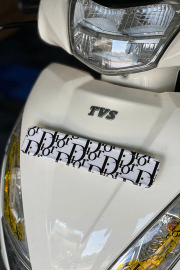 TVS Jupiter için Siyah Renk Dior Desenli Plakalık için Sticker Kaplama