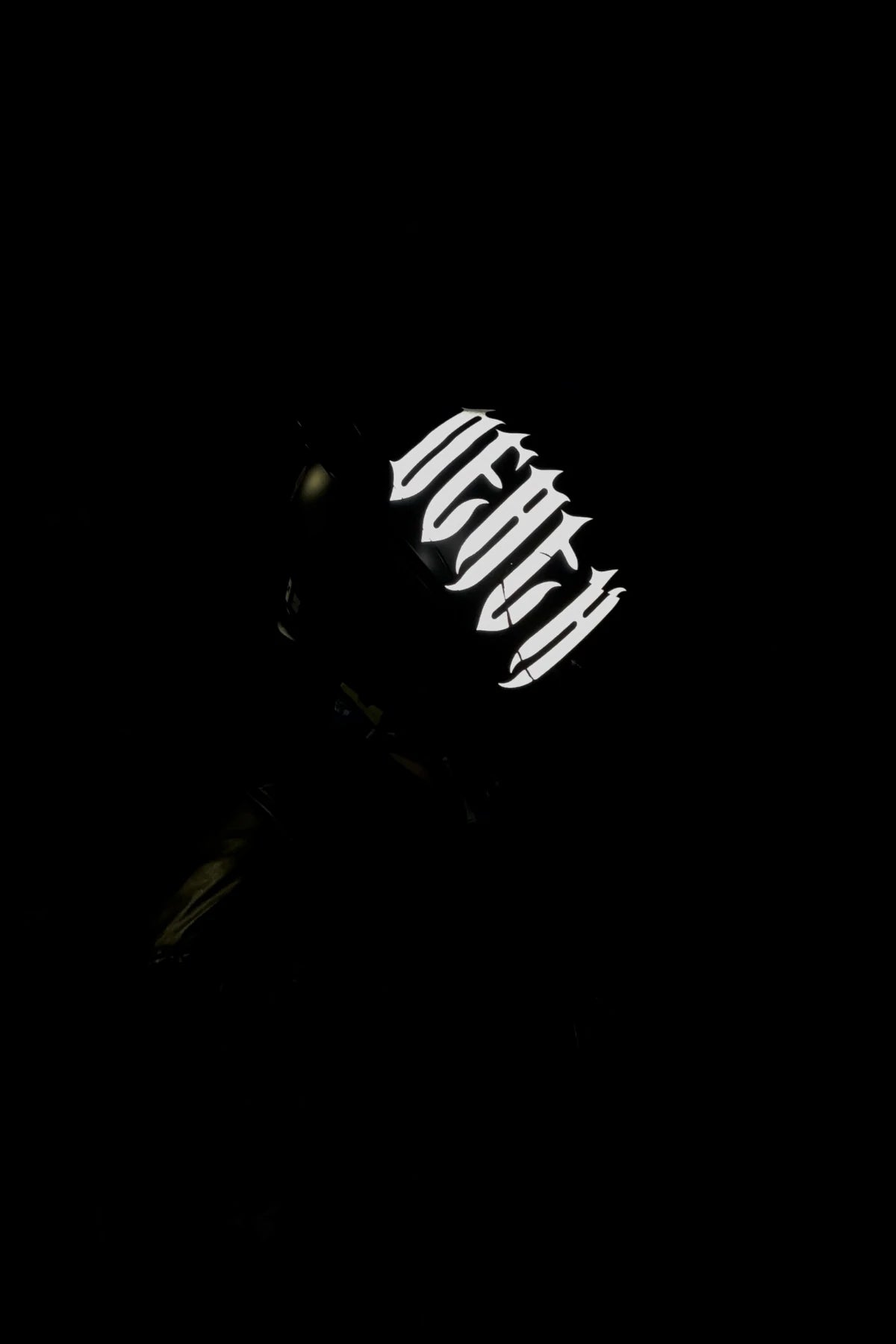 Kask için Gotic Yazı Tipiyle Reflektörlü Beyaz Death Sticker Etiket