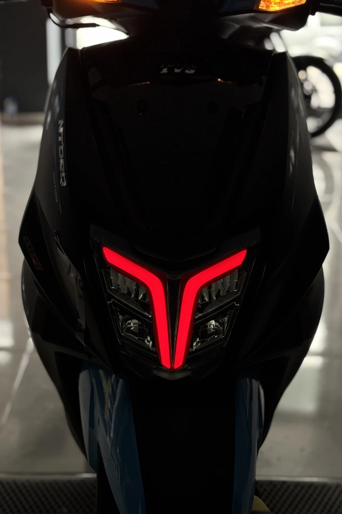 TVS NTORQ için Far Filmi Far Tasarım Sticker Etiket