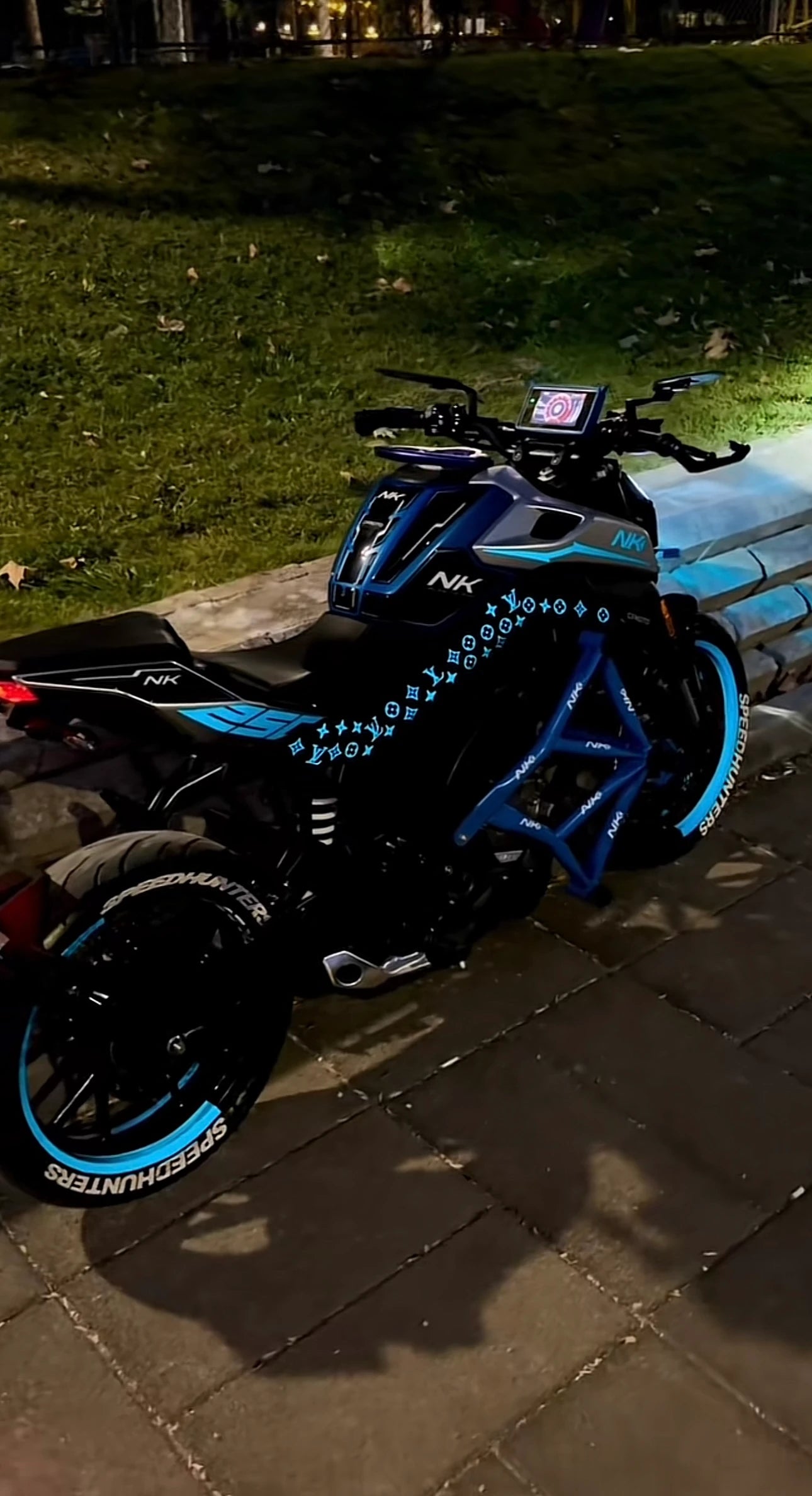 CFMOTO NK250 için Reflektörlü Mavi Komple Sticker Seti