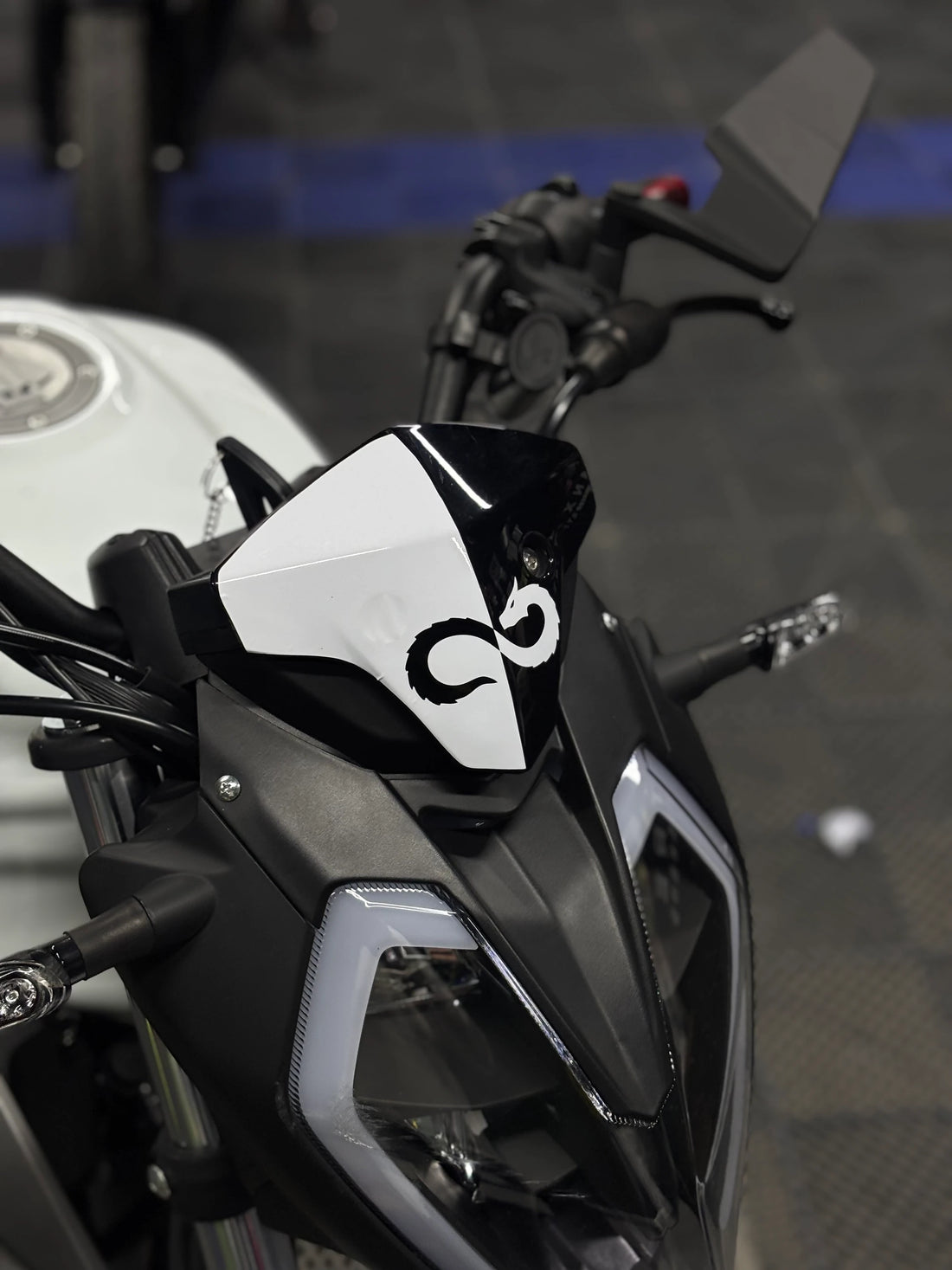 Benelli 125s ve RKS RK125 için Ejder Desenli Kafa Detay Sticker