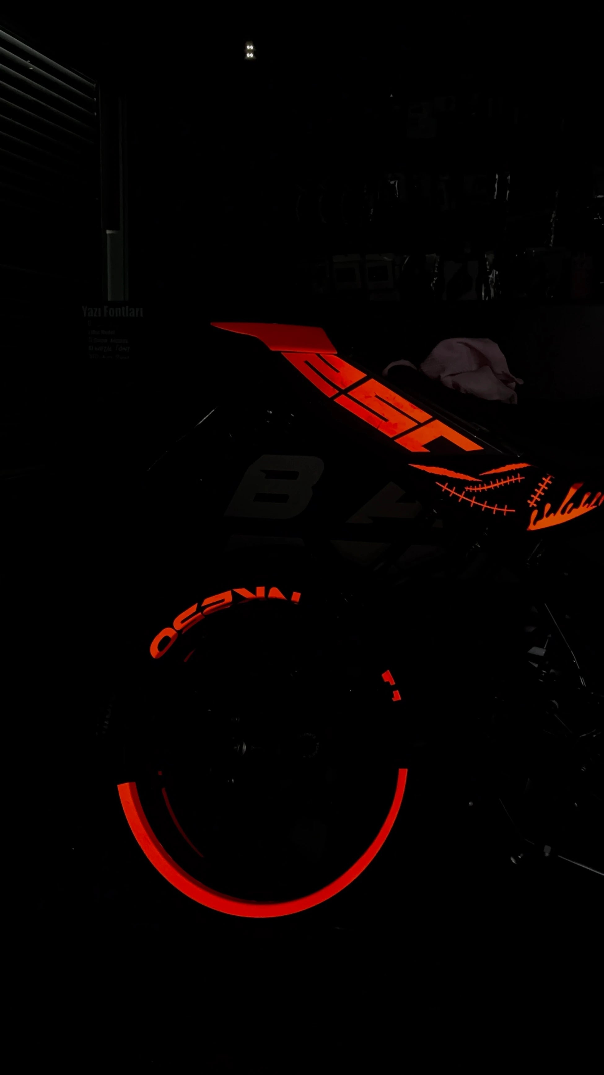 CFMOTO NK250 için Reflektörlü Kırmızı Komple Sticker Seti