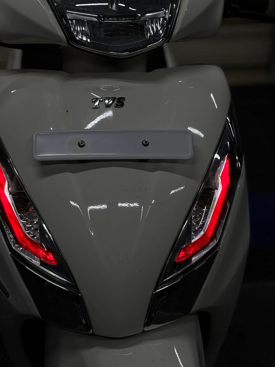 TVS Jupiter 125 için Renkli Far Filmi Far Tasarım Sticker Etiket