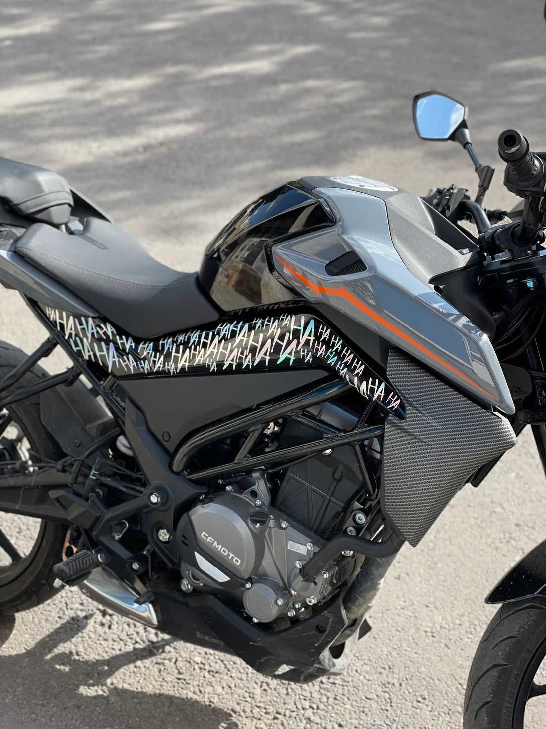 CFMOTO NK250 için Hologramlı HAHAHA Sticker Seti (Toplam 96 Adet)