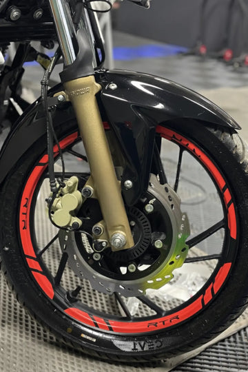 TVS Apache RTR için Kırmızı Renk Jant Şeridi Sticker Seti (12 parça)