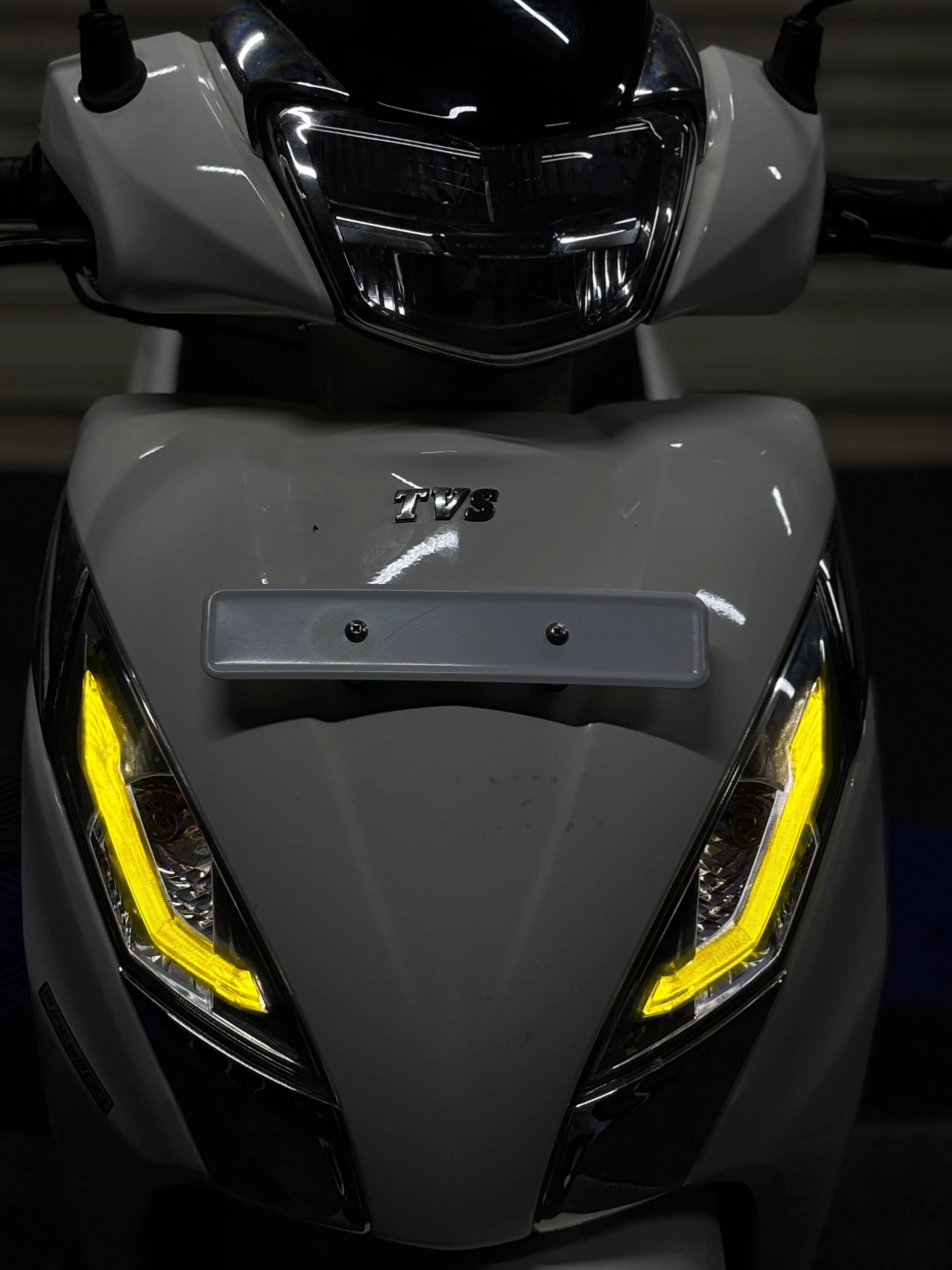 TVS Jupiter 125 için Renkli Far Filmi Far Tasarım Sticker Etiket