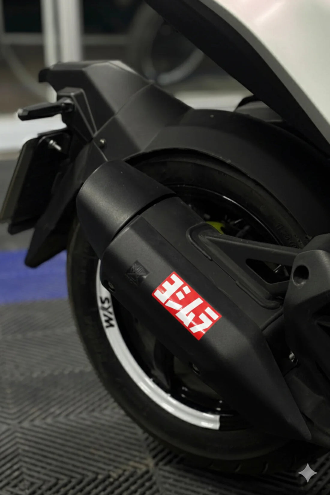 Motosiklet ve Egzoz için Yoshimura Kırmızı-Beyaz Sticker Etiket