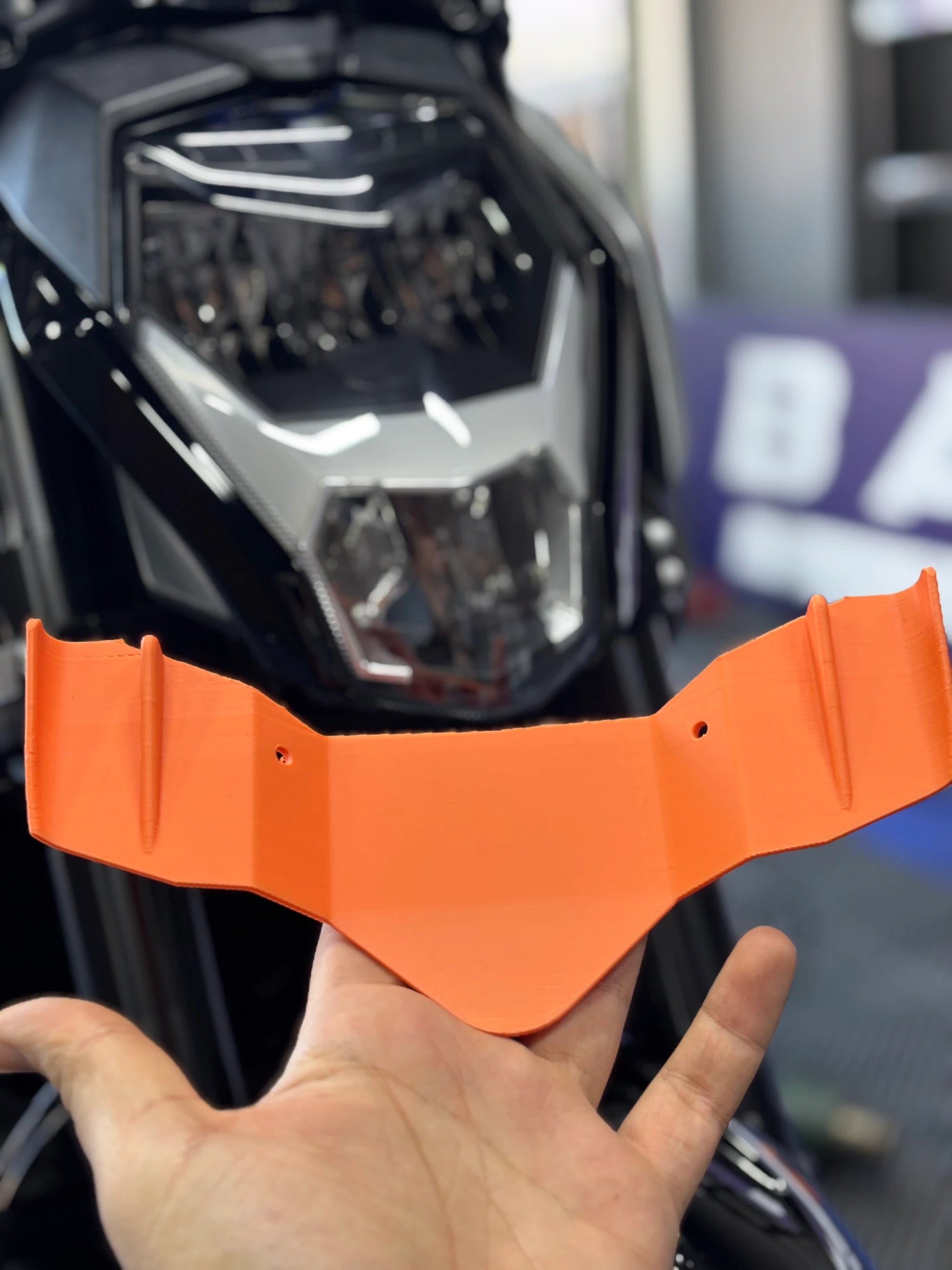 CFMOTO NK250 için Turuncu Winglet Alt Gaga