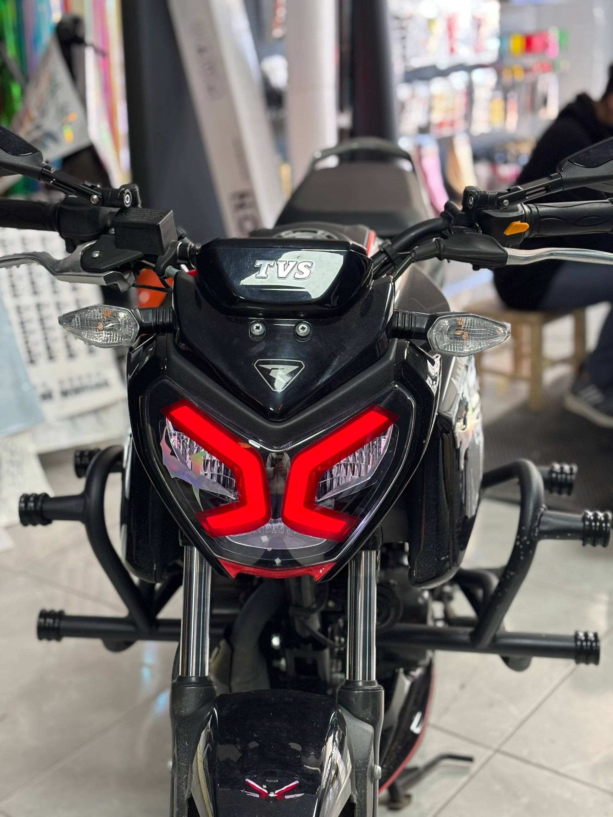 TVS Raider için Renkli Far Filmi Sticker Etiket