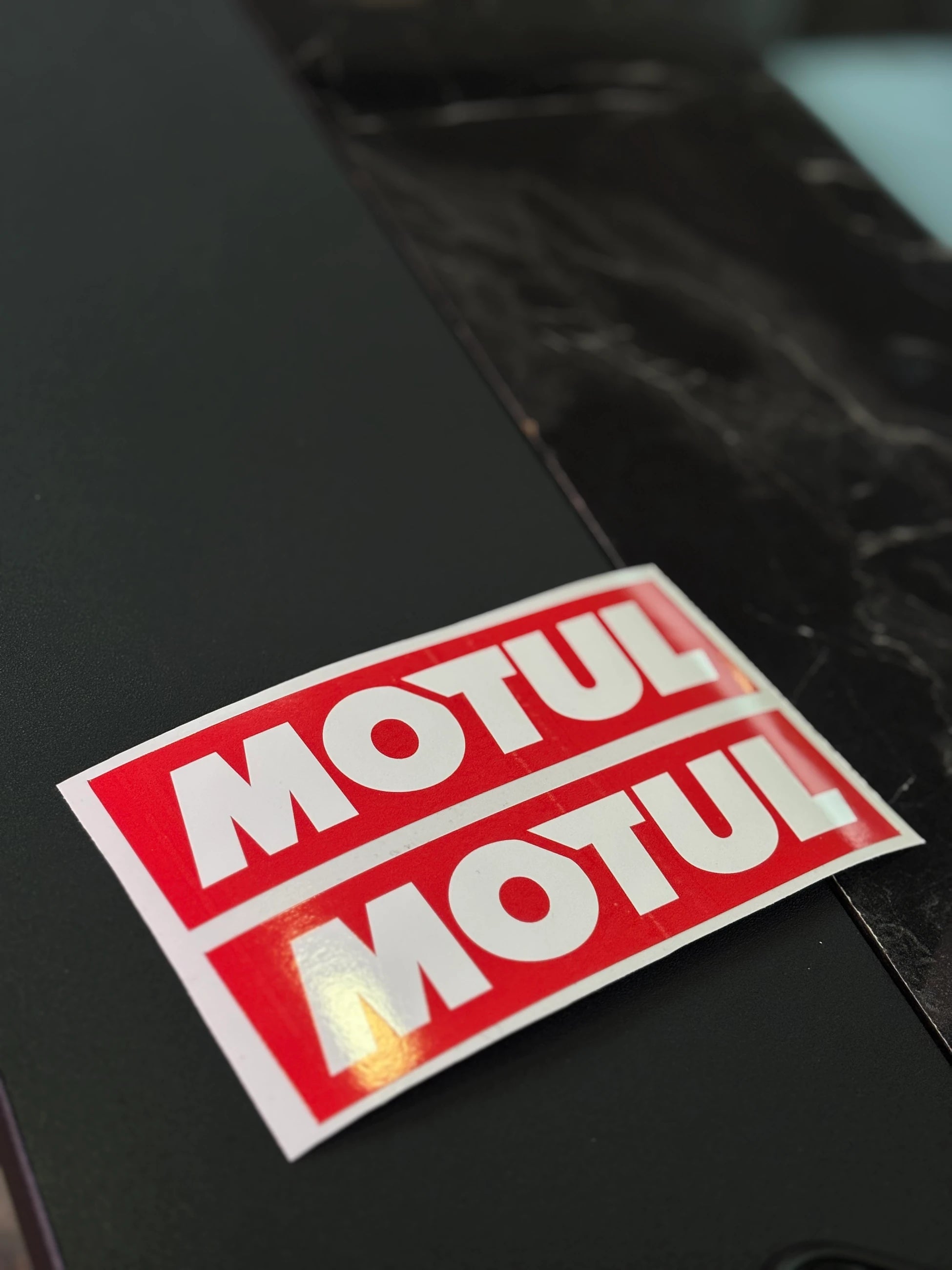 Motor ve Kask için Motul 2'li Kırmızı Beyaz Sticker Etiket