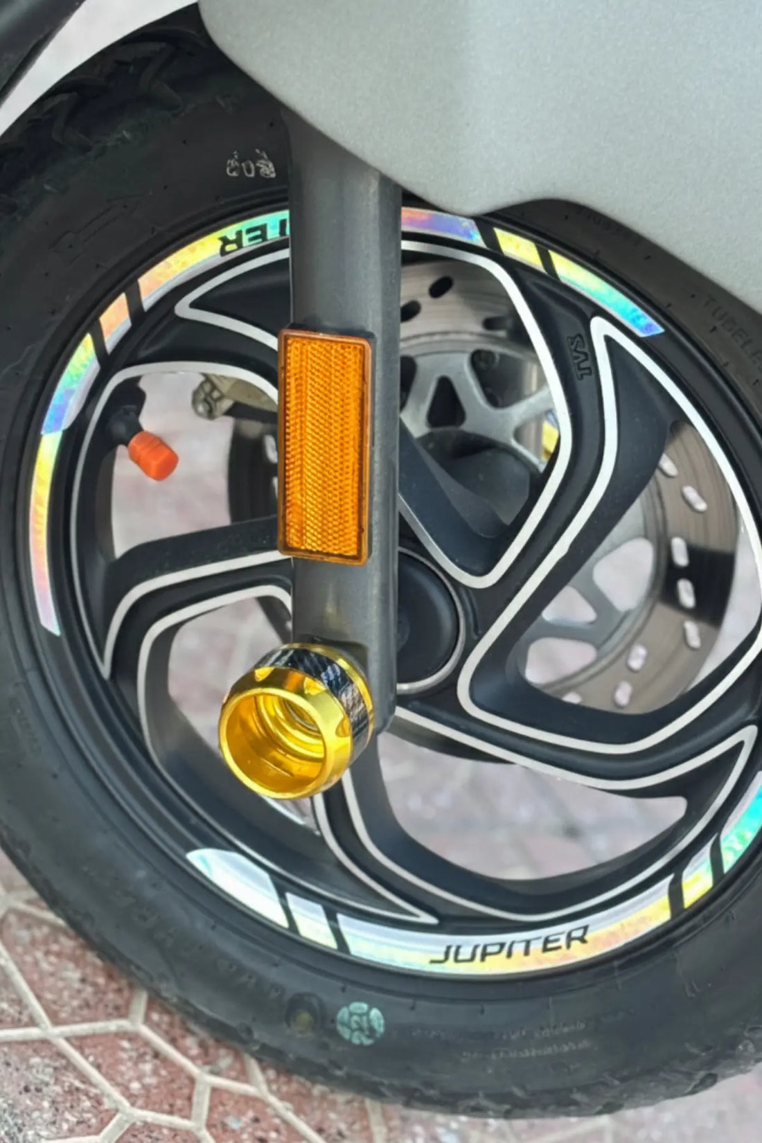 TVS Jupiter 125 için Hologramlı Jant Şeridi Sticker Seti