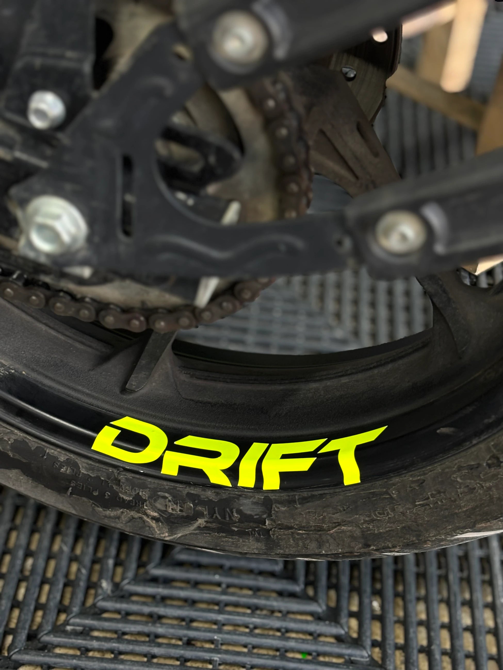 Mondial Drift-L için Jant içi Yazı Sticker Etiket (4 Parça)