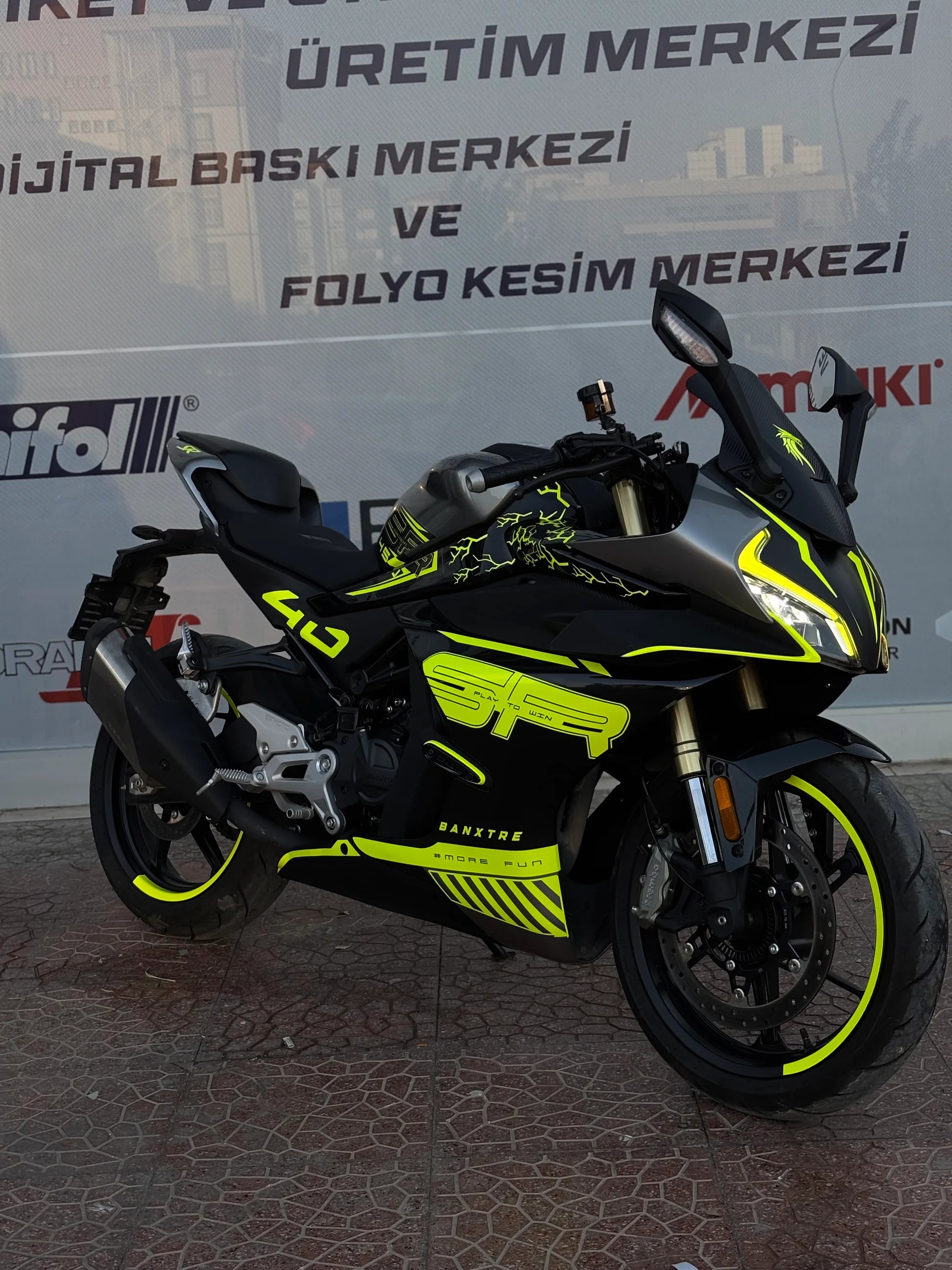 CFMOTO 450SR için Neon Sarı Komple Detay  Premium Kaplama Seti