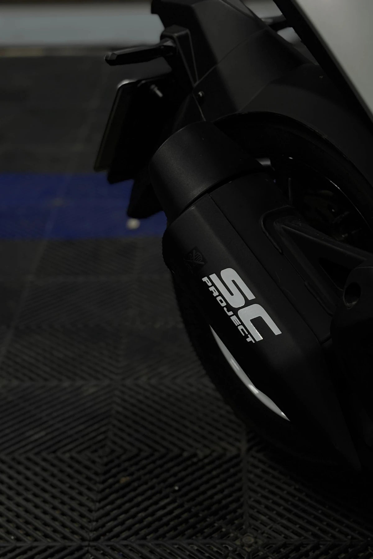 Egzoz Üstü için Beyaz Renk SC Project Sticker