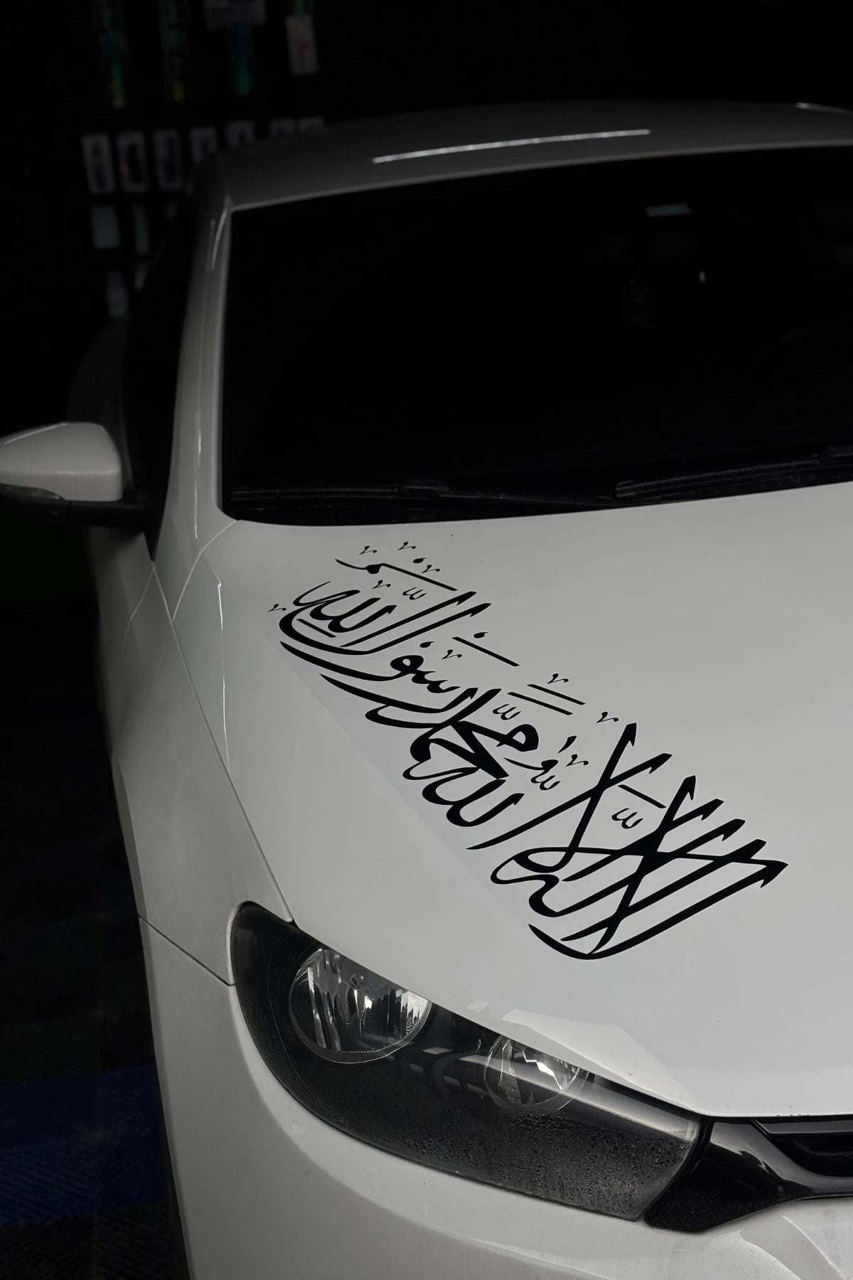 Araba Kaputu için Siyah Renk Kelime-i Tevhid Sticker Etiket (70CMx24CM)