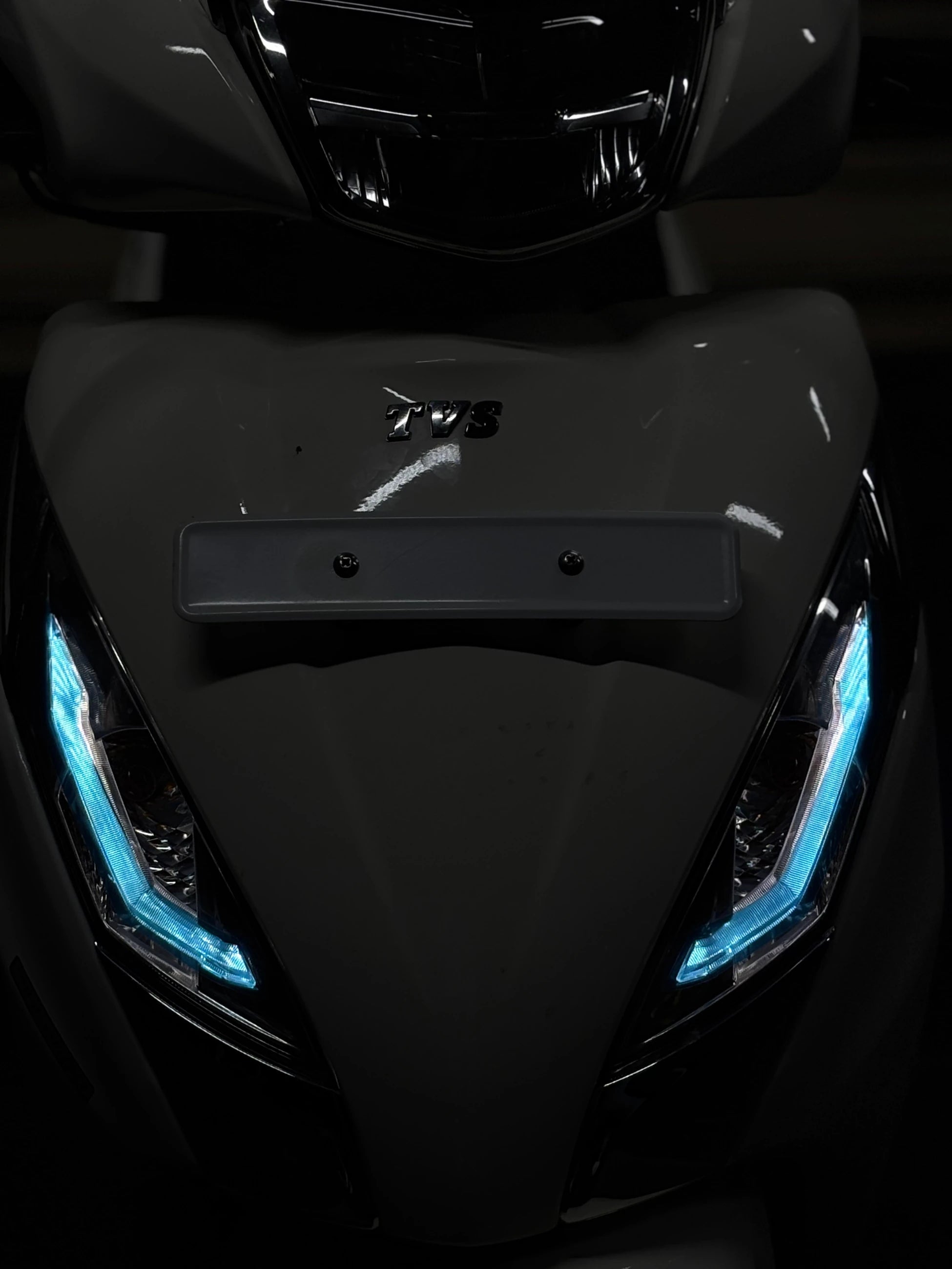 TVS Jupiter 125 için Renkli Far Filmi Far Tasarım Sticker Etiket