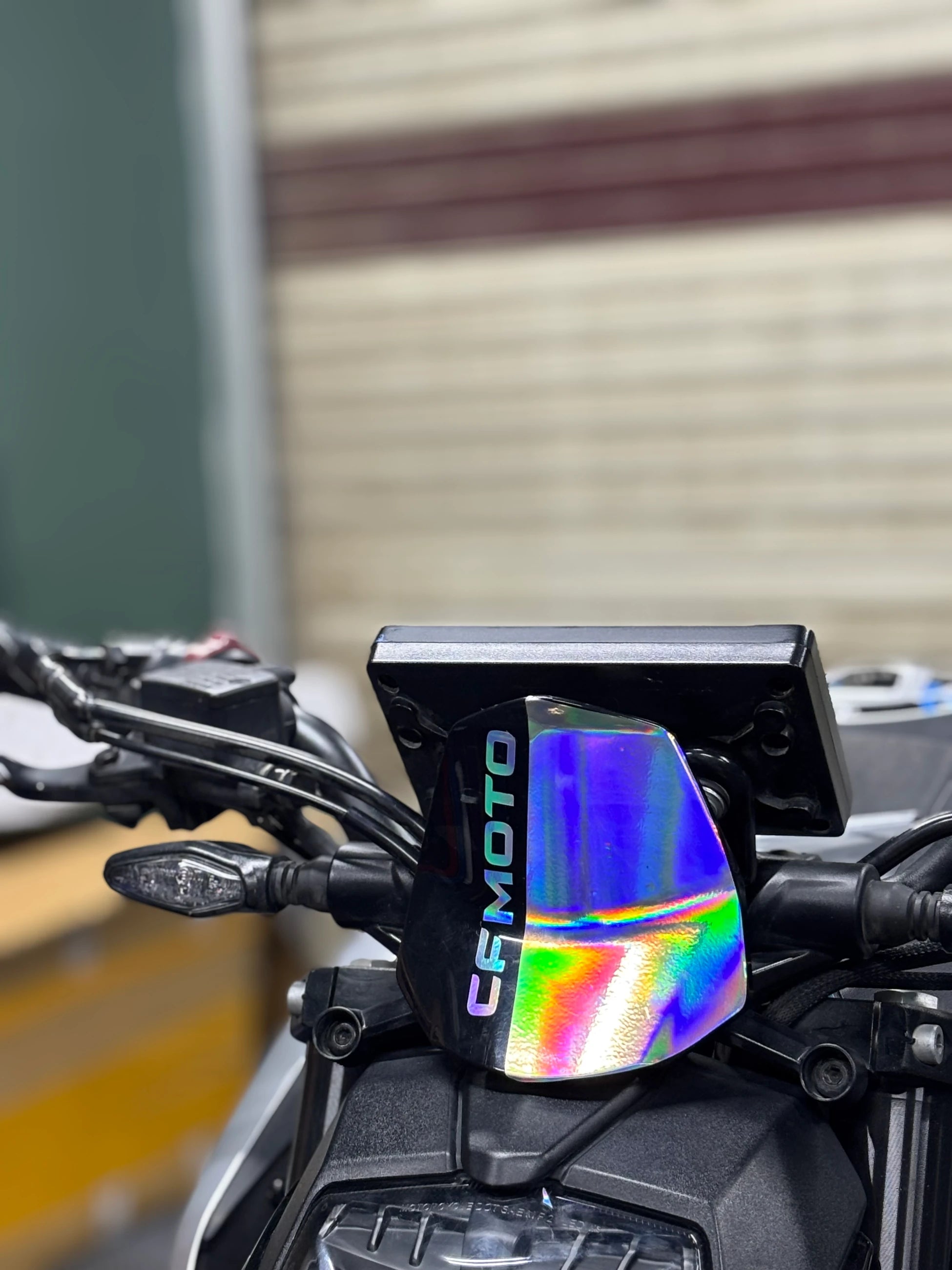 CFMOTO NK250 için Hologramlı CFMOTO Yazılı Kafa Sticker Seti