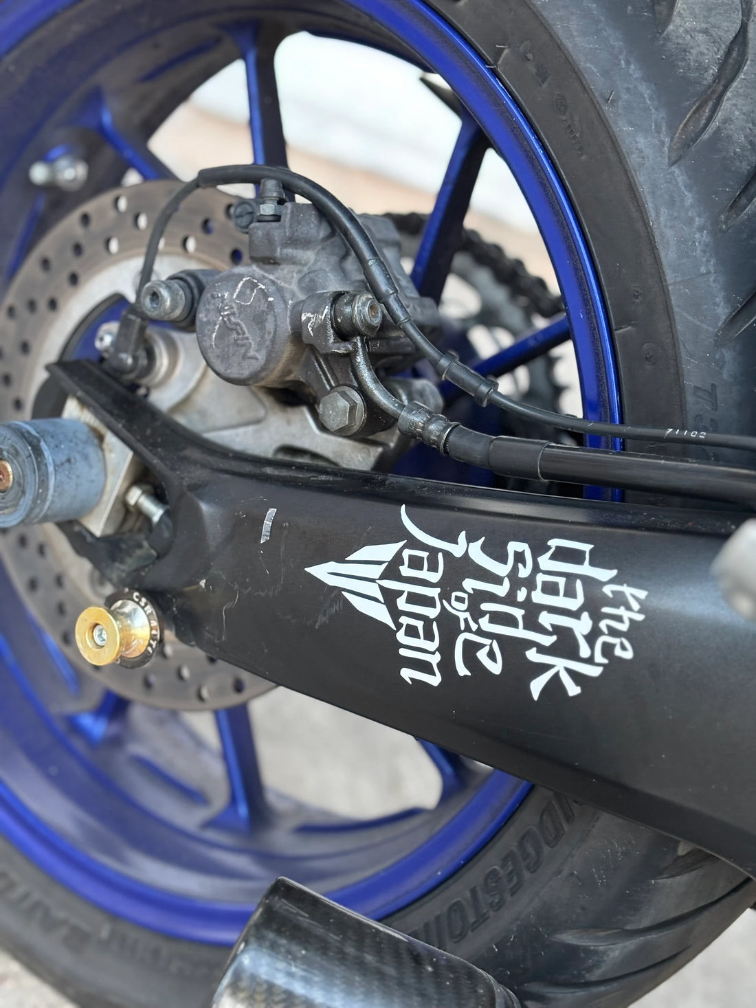 Japon Motor Grupları için Beyaz Renk The Dark Side of Japan MT Logolu Sticker Etiket