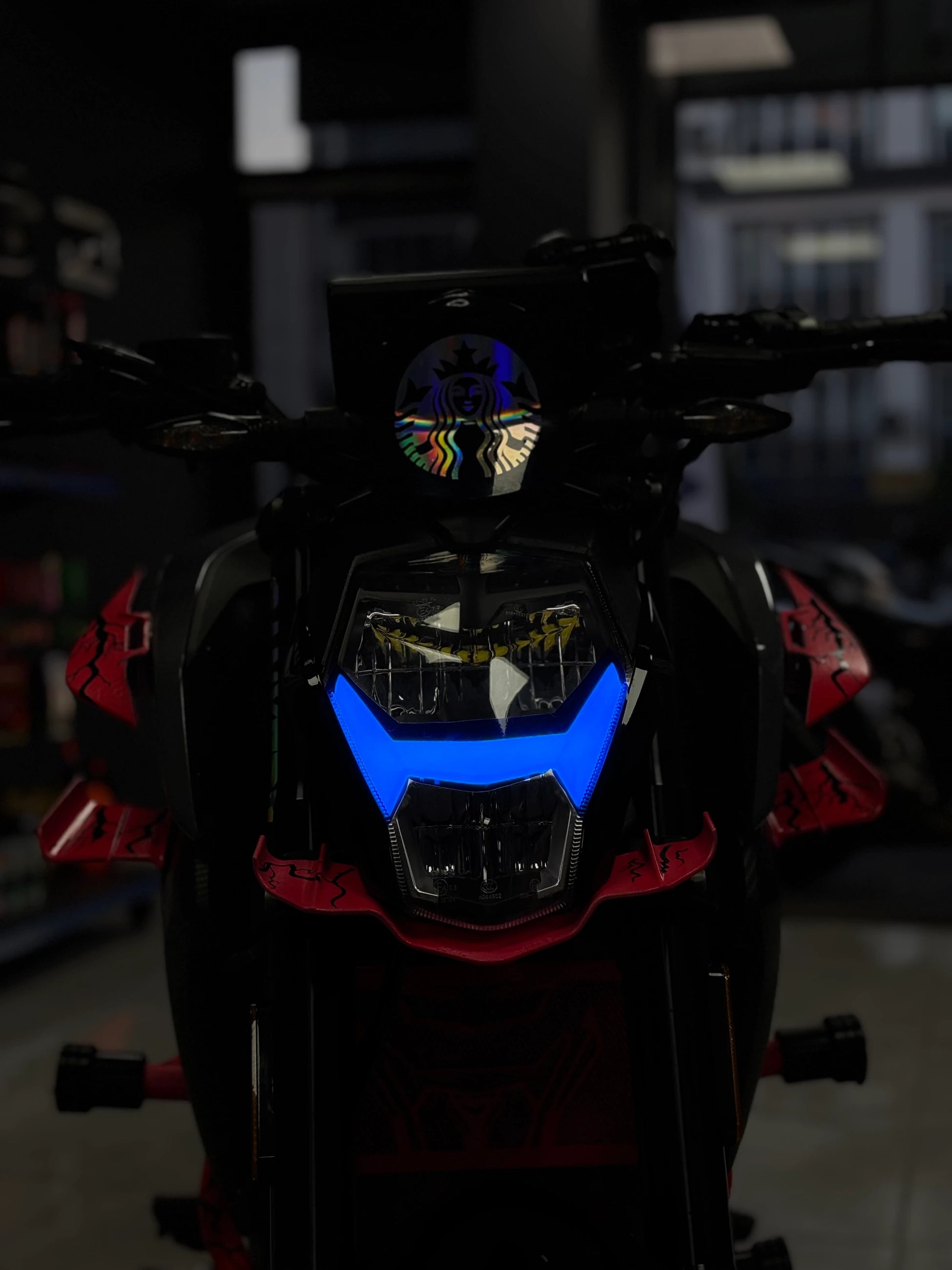 CFMOTO NK250 için Mavi Renk Far Filmi Sticker Etiket