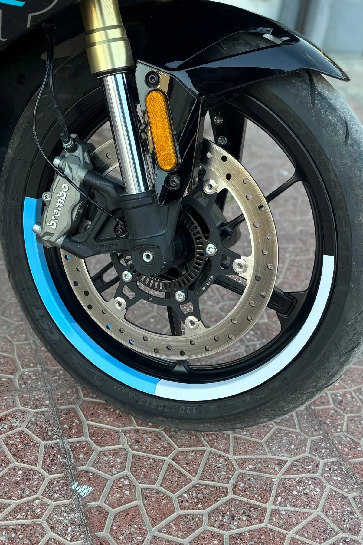 CFMOTO 450SR için Çift Renk Açık Mavi-Beyaz Jant Şeridi Seti ( 8 Parça)