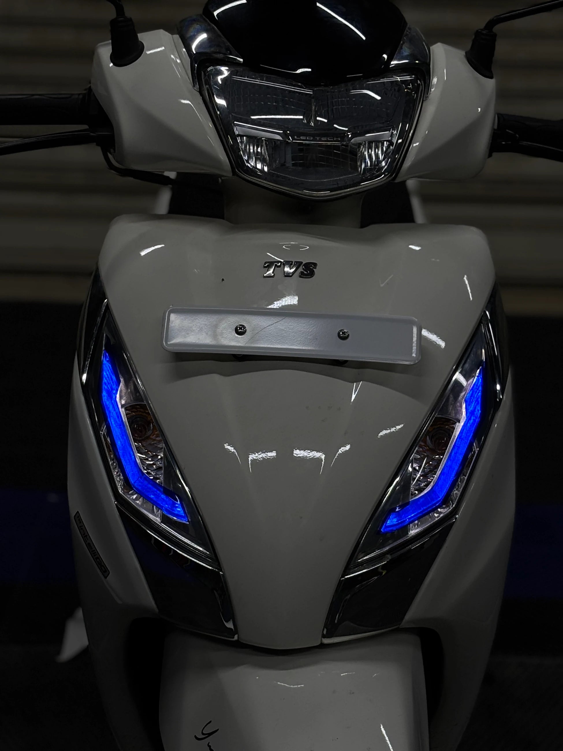 TVS Jupiter 125 için Renkli Far Filmi Far Tasarım Sticker Etiket