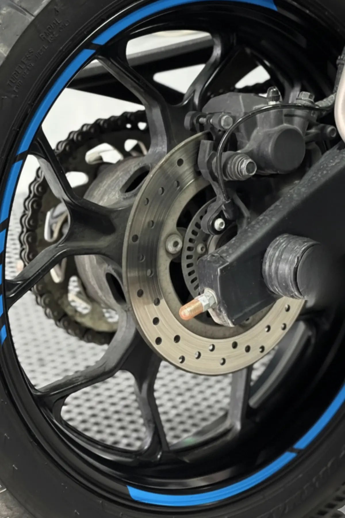 Motosiklet için Reflektörlü Mavi İnce Jant Şeridi Sticker Seti