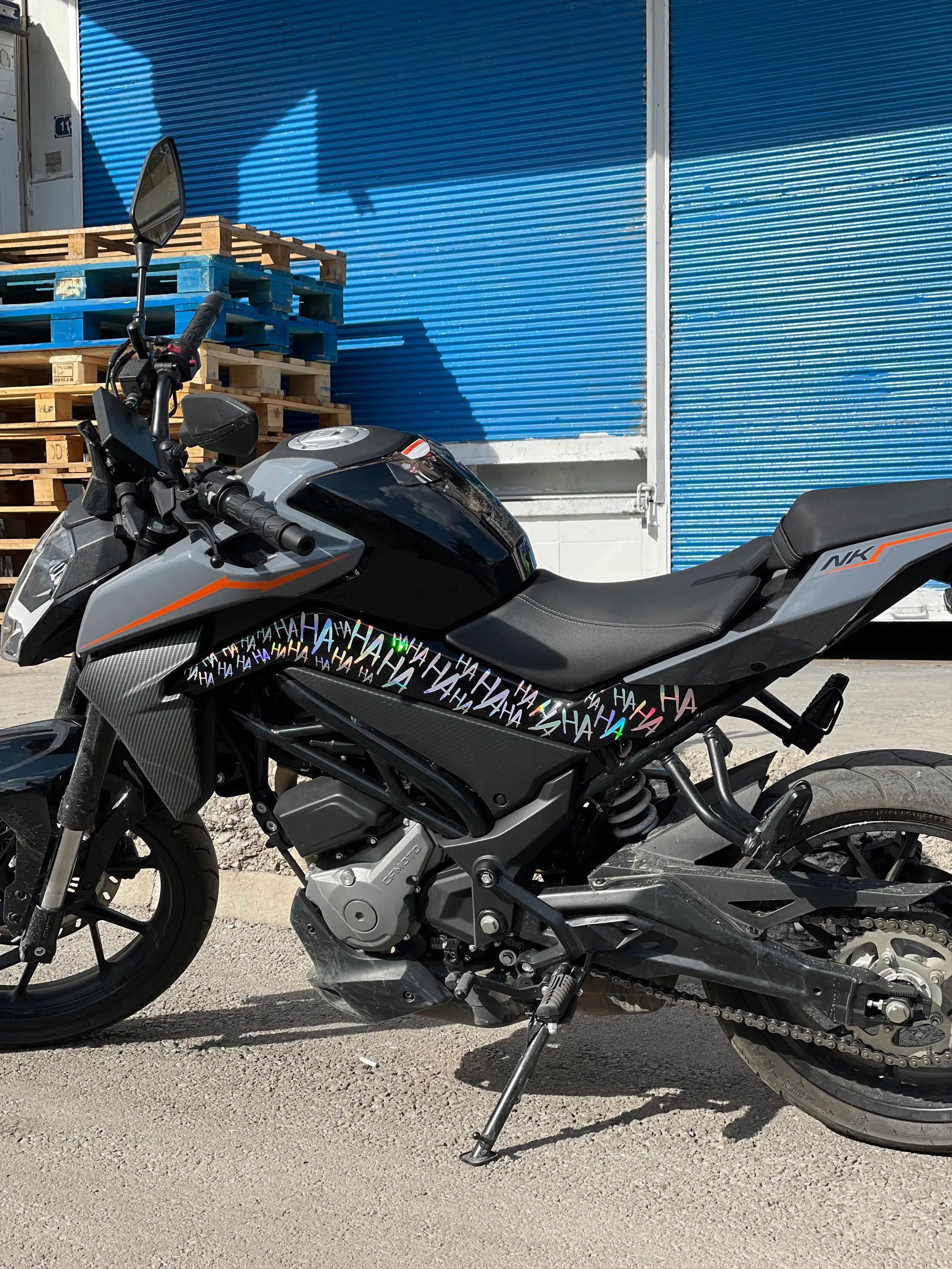 CFMOTO NK250 için Hologramlı HAHAHA Sticker Seti (Toplam 96 Adet)