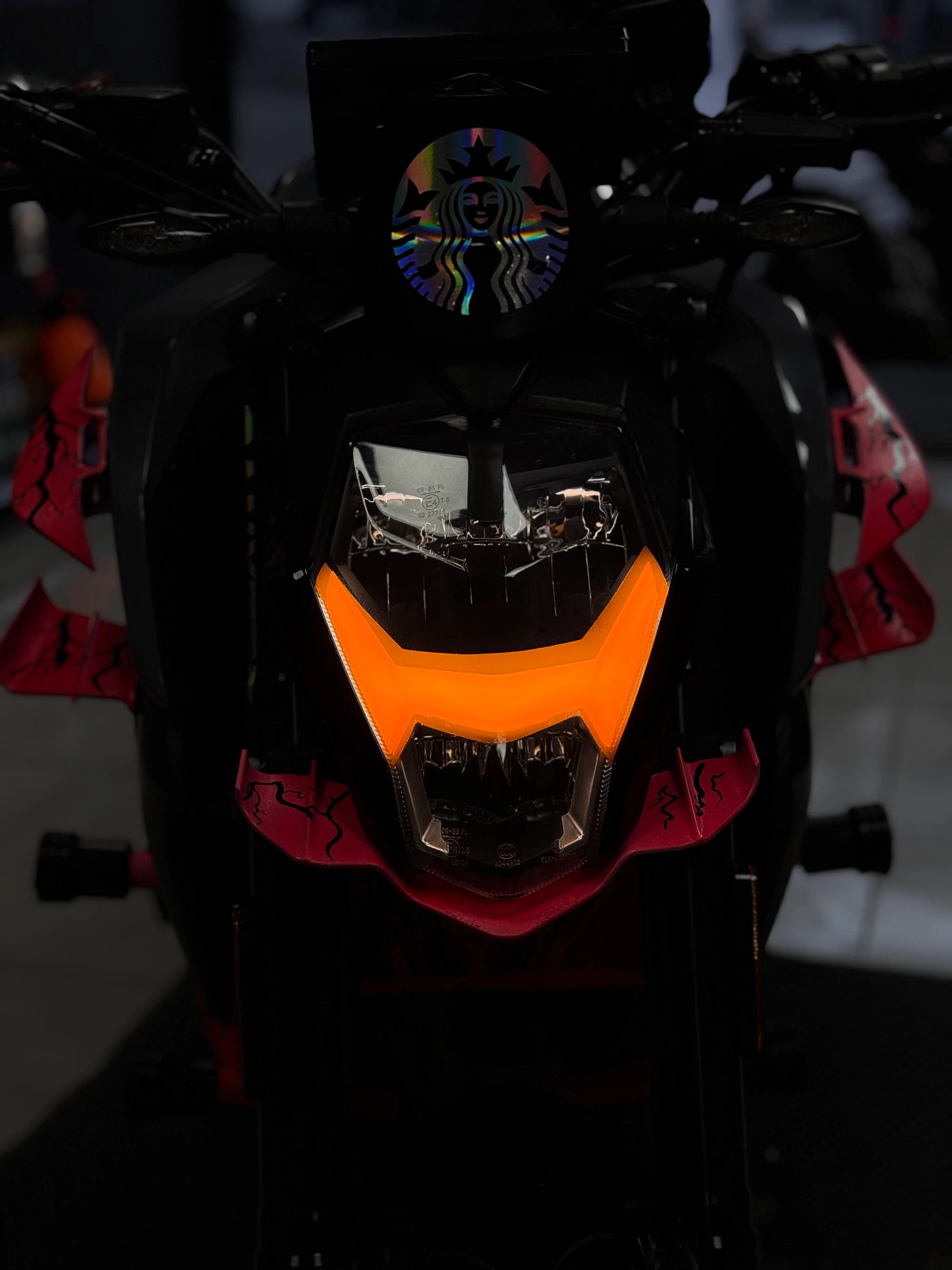 CFMOTO NK250 için Turuncu Renk Far Filmi Far Tasarım Sticker