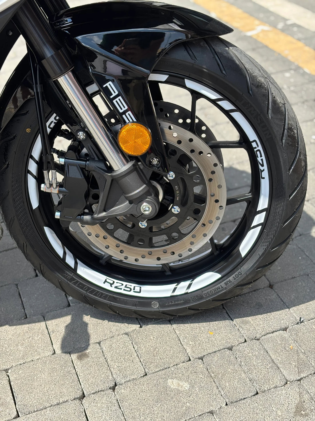 RKS R250 için Beyaz Renk Jant Şeridi Sticker Seti (12 Parça)