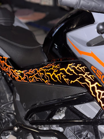 Motosiklet ve Kask için Reflektörlü Turuncu Şimşek Sticker Seti (32 Parça)