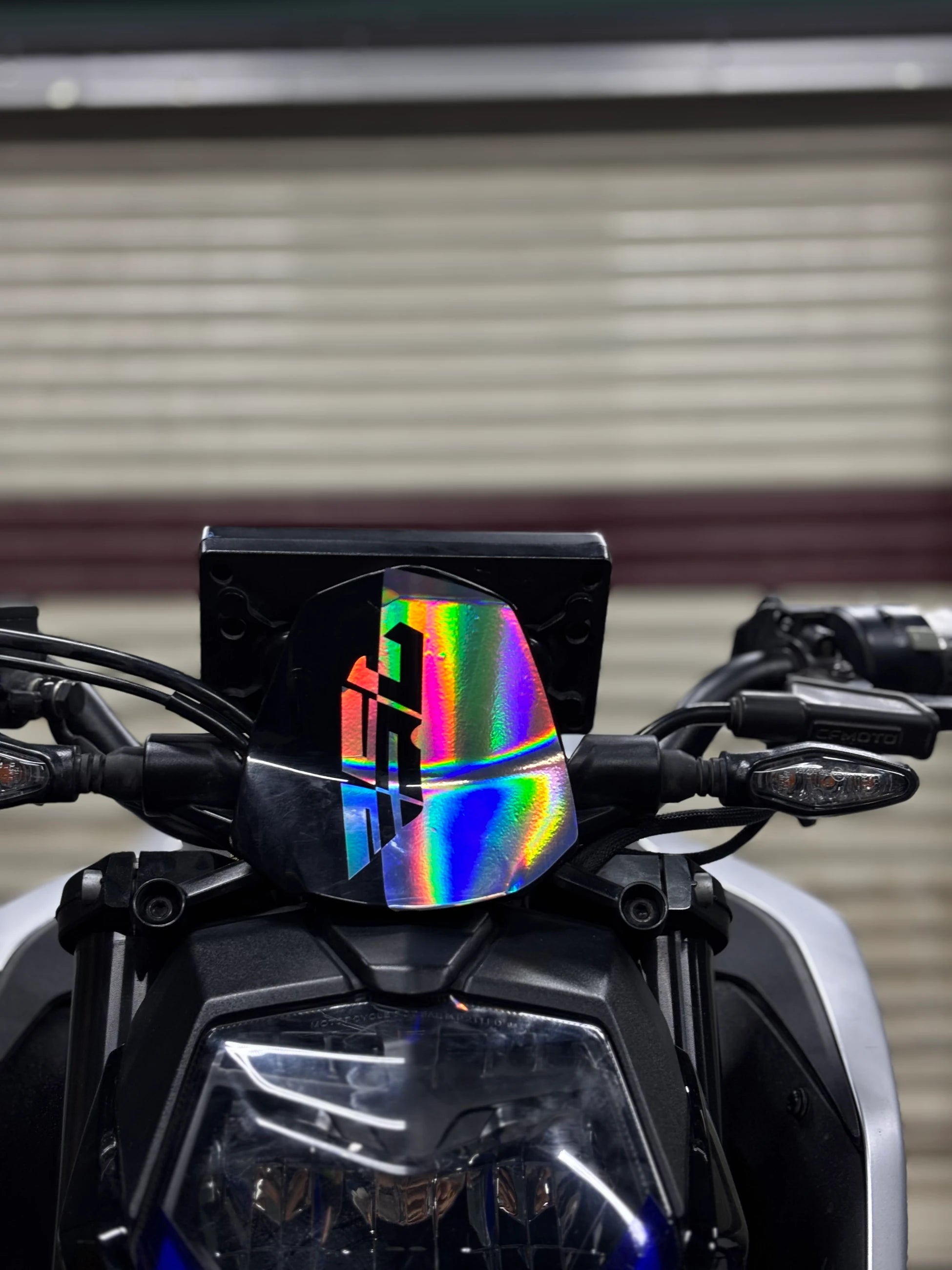 CFMOTO NK250 için Hologramlı 250 Yazılı Kafa Sticker