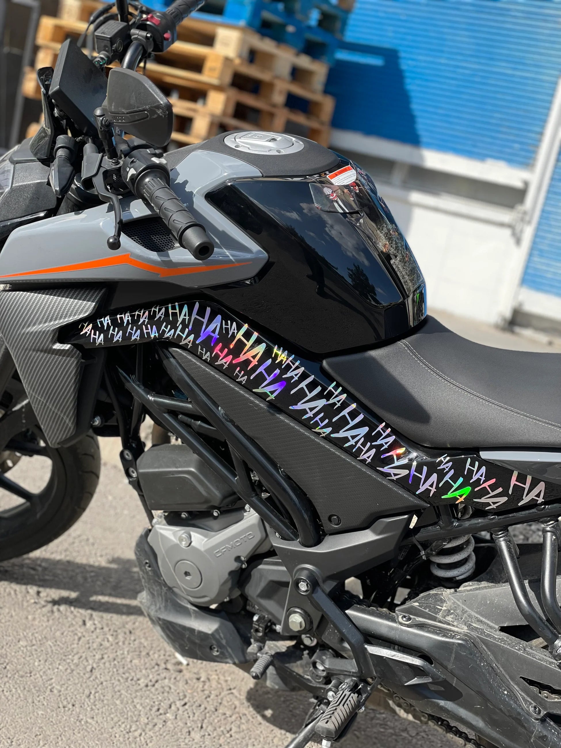 CFMOTO NK250 için Hologramlı HAHAHA Sticker Seti (Toplam 96 Adet)