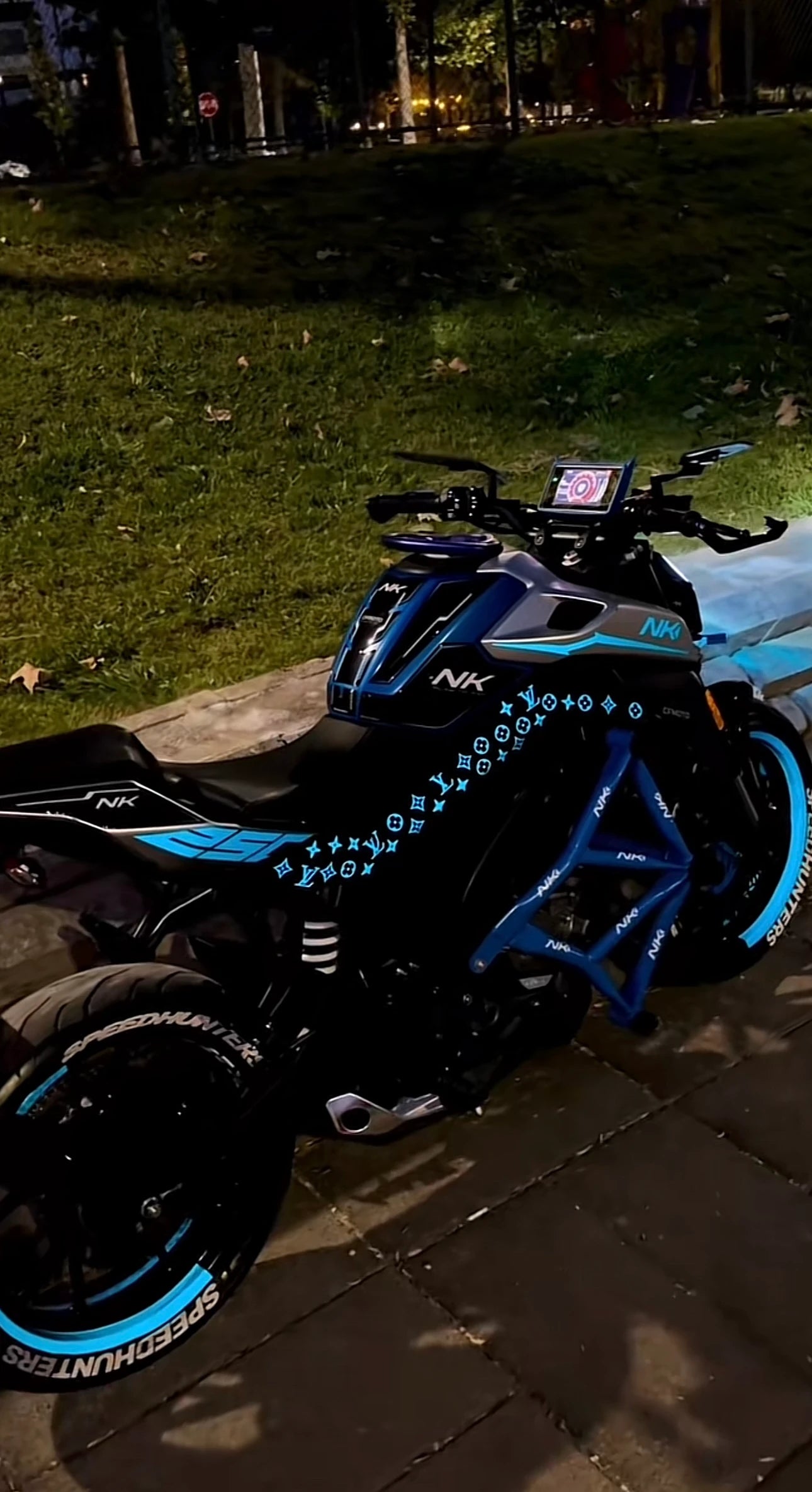 CFMOTO NK250 için Reflektörlü Mavi Komple Sticker Seti
