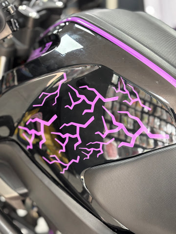 Motosiklet ve Kask için Mor Renk Yıldırım Şimşek Seti (16 Parça)