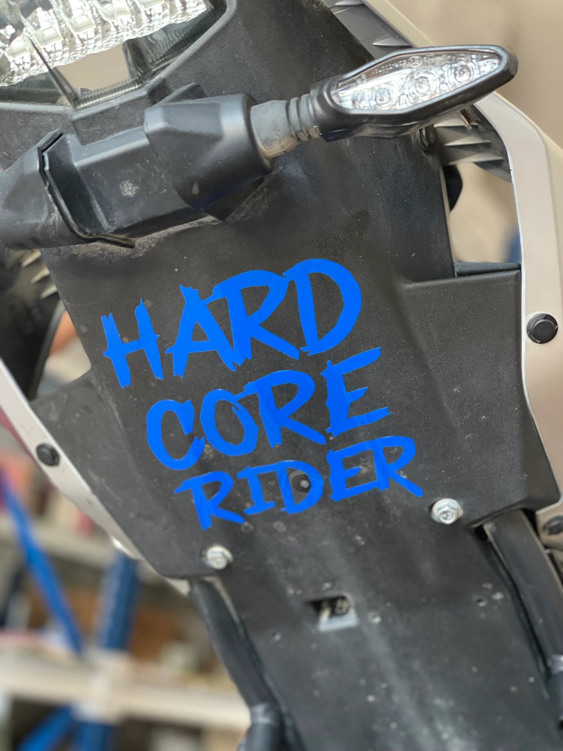 Motosiklet Depo ve Selealtı için Mavi Renk Reflektörlü Hardcore Sticker (12CMX15CM)