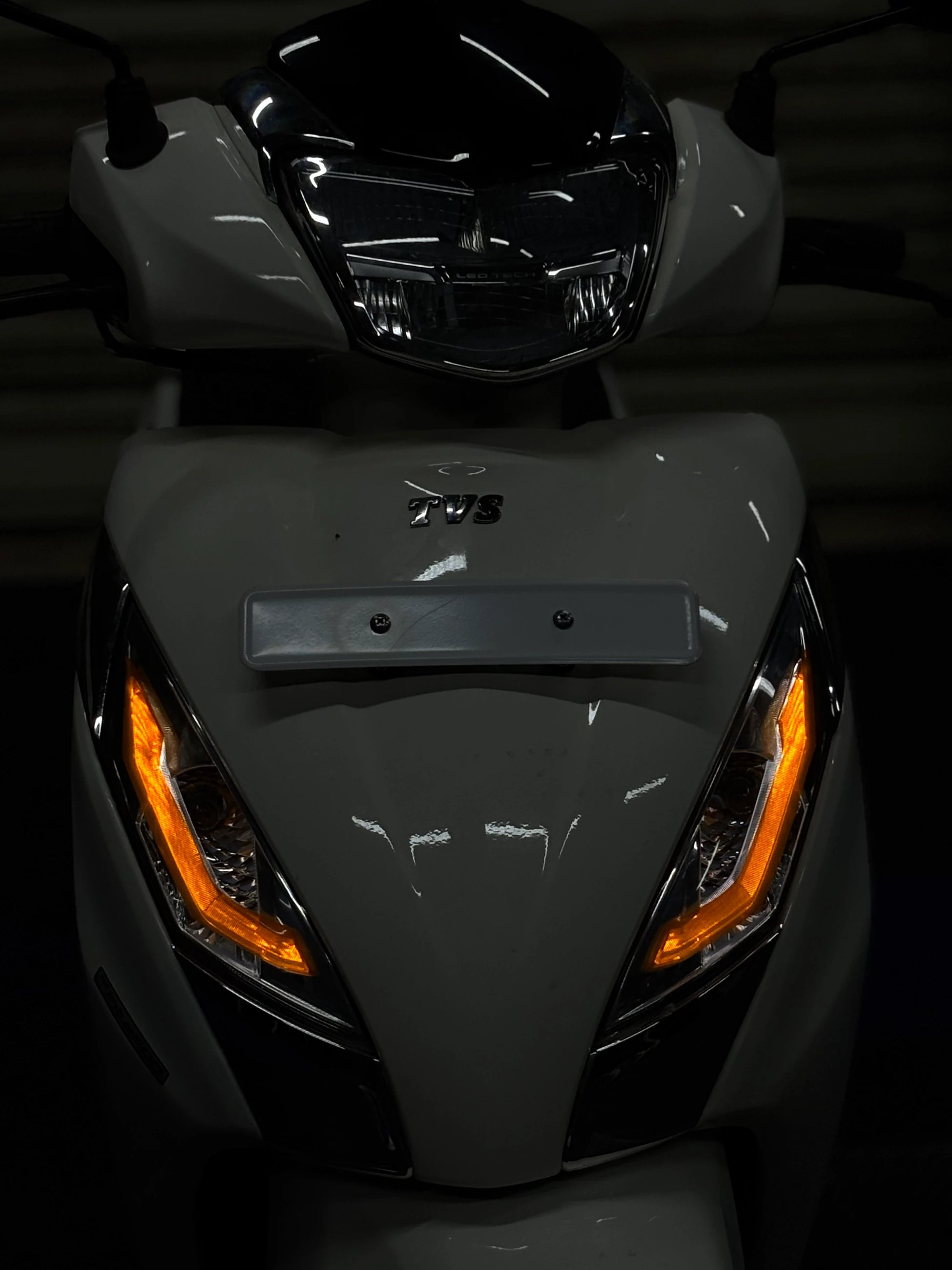 TVS Jupiter 125 için Renkli Far Filmi Far Tasarım Sticker Etiket