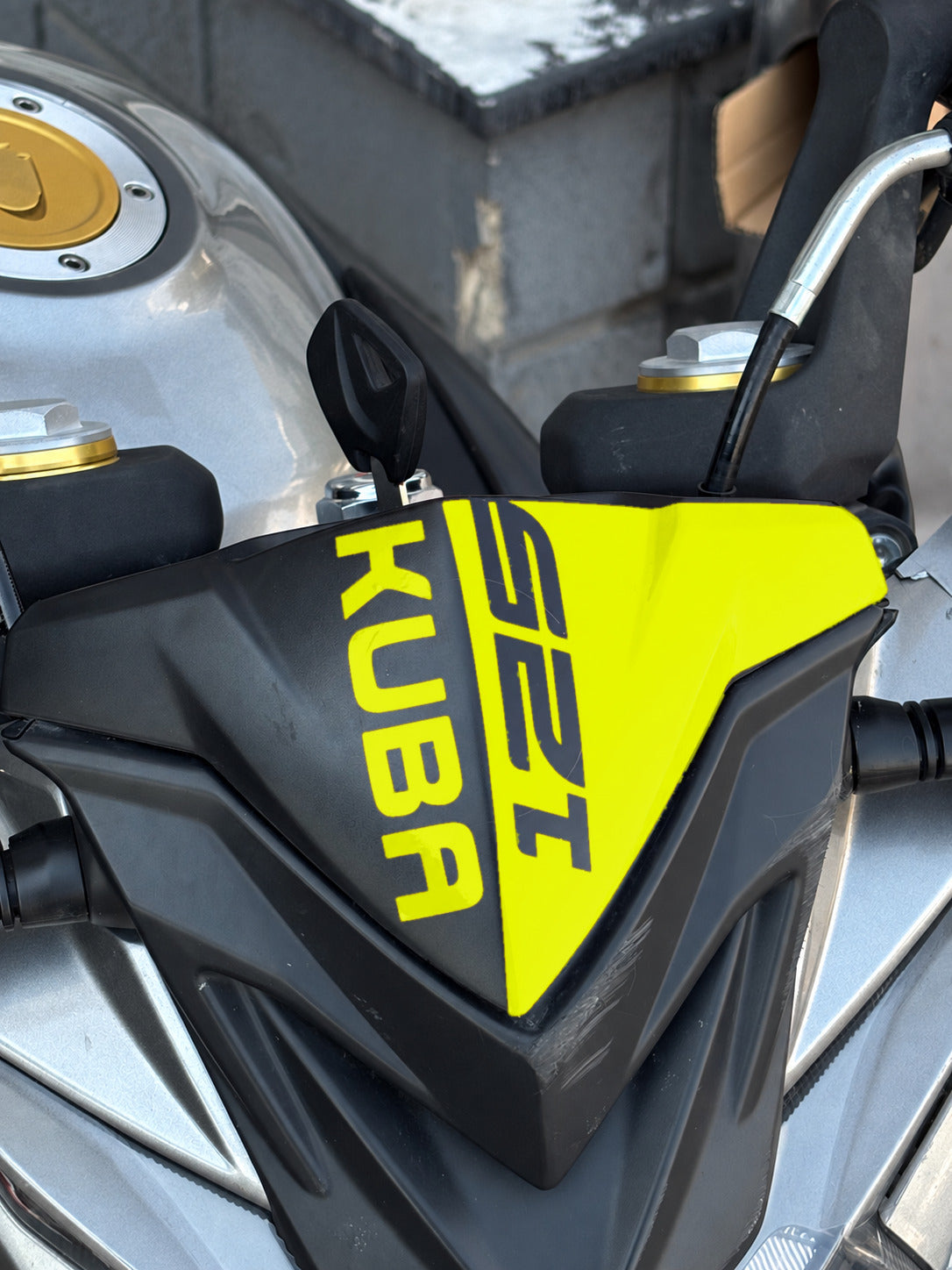 Kuba Terra 125 için Kafa Detay Sticker (1 Adet)