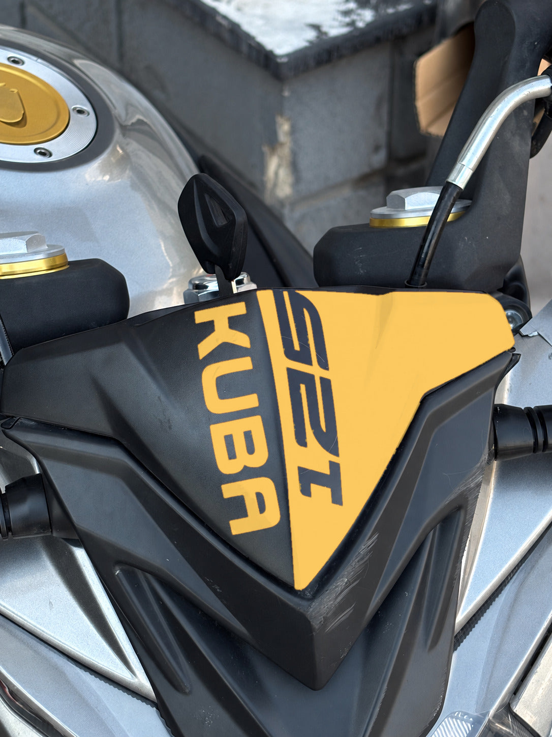 Kuba Terra 125 için Kafa Detay Sticker (1 Adet)