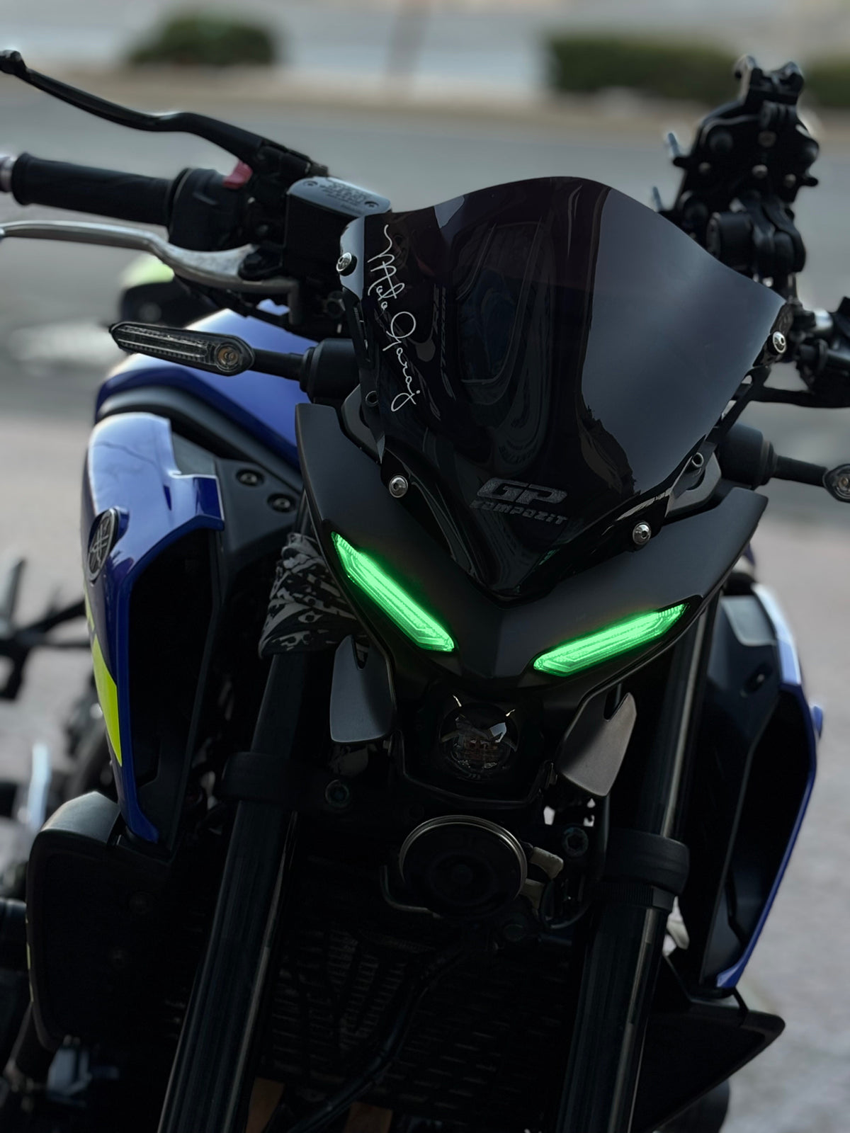 Yamaha MT-25 için Far Renklendirme Hazır Kesim Far Tasarım Far Filmi Sticker (Sağ ve Sol)