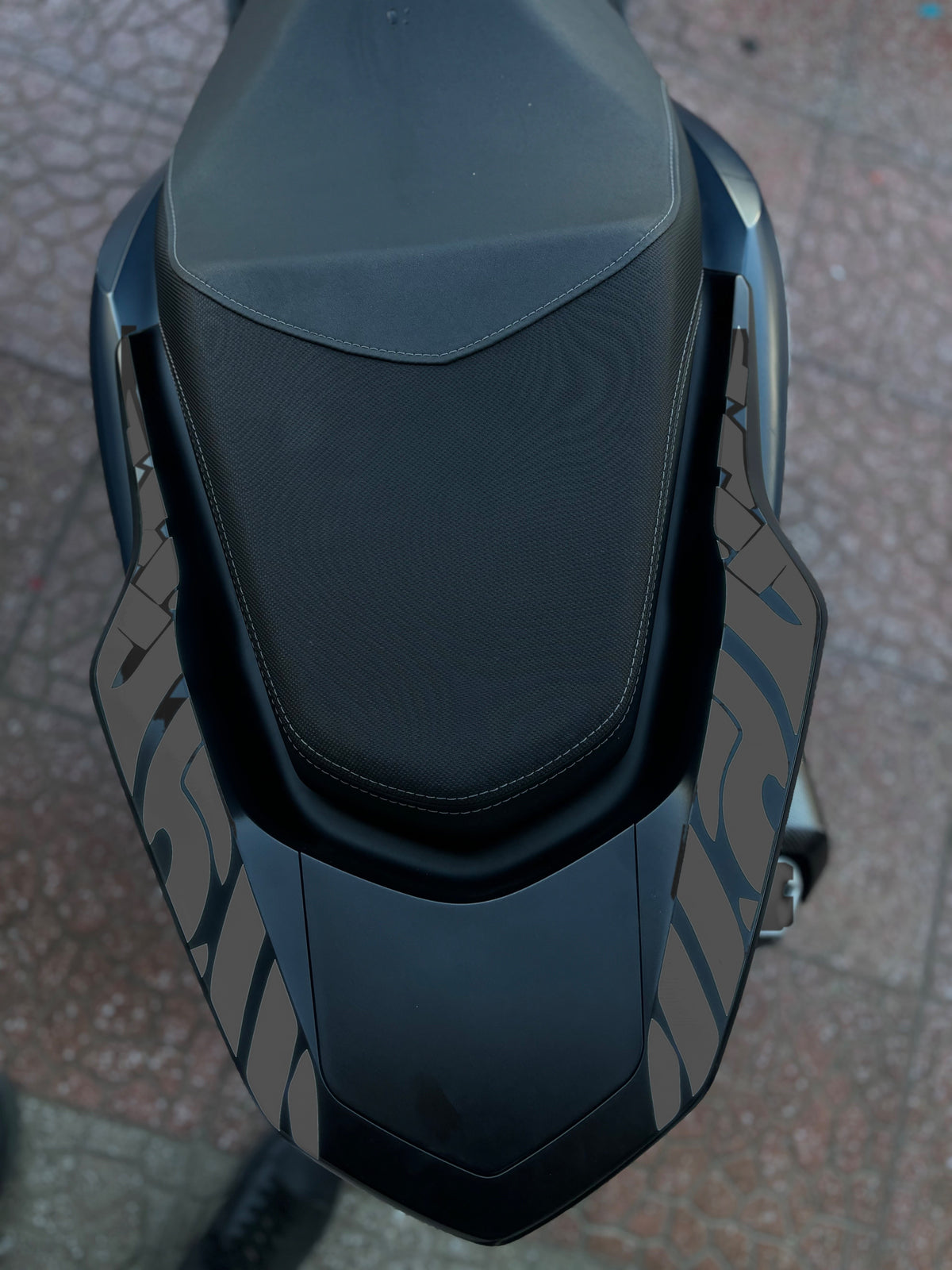 Honda PCX Arka Kuyruk için Tribal Desen Sticker Seti (Sağ ve Sol) (2021-2022-2023-2024 Uyumlu)